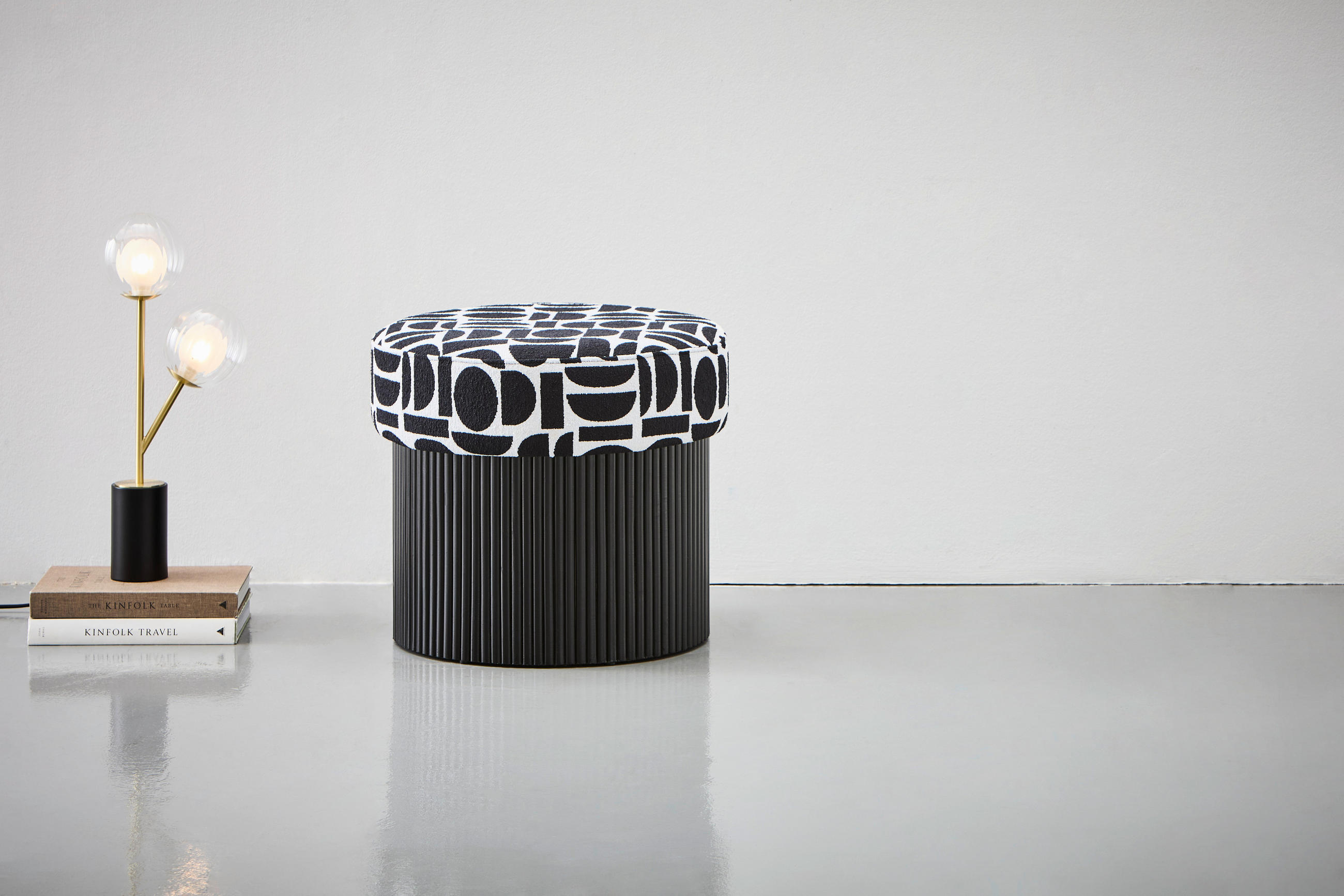 POUF in Schwarz, Weiß Textil, Holzwerkstoff Schwarz, Weiß  - Schwarz/Weiß, Design, Holzwerkstoff/Textil (50/44/50cm) - MID.YOU