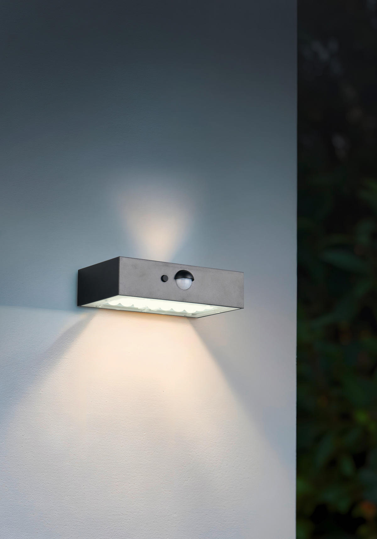 AUßENWANDLEUCHTE Elvas 13.8/3.6/9 cm  - Schwarz, Design, Kunststoff (13.8/3.6/9cm)