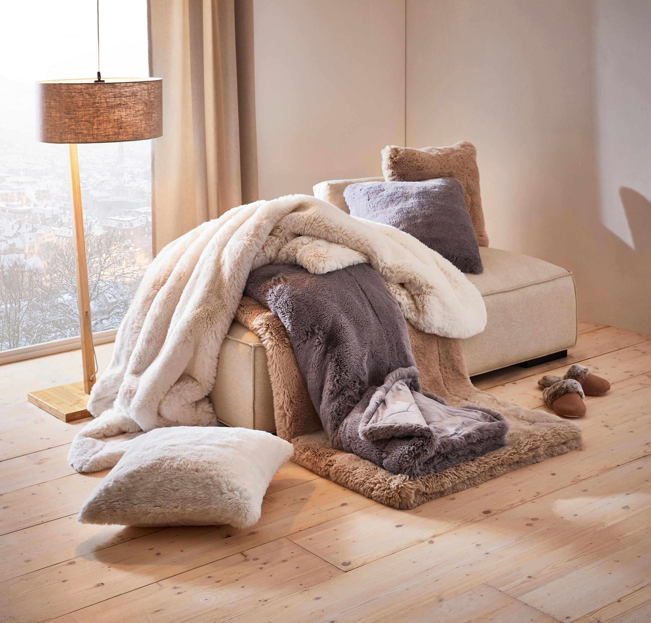 Thumbnail - Dieter Knoll Fellkissenhülle, Anthrazit, Textil, Hase, 48x48 cm, AZO-frei, bügelfrei, hochwertige Qualität, formstabil, ...