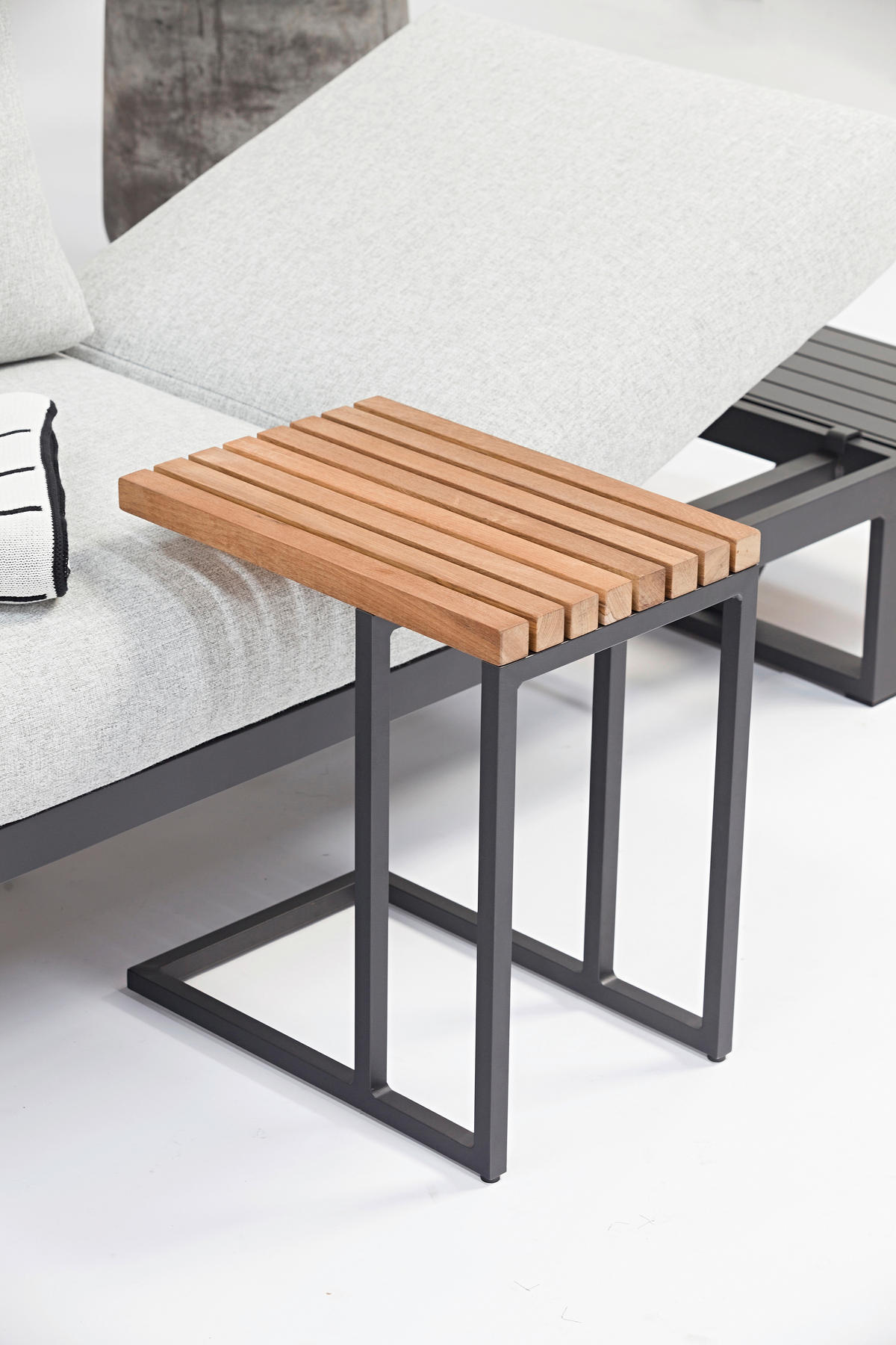 GARTENBEISTELLTISCH 45/31/49 cm Holz, Metall  - Graphitfarben/Teakfarben, Design, Holz/Metall (45/31/49cm) - Zebra 