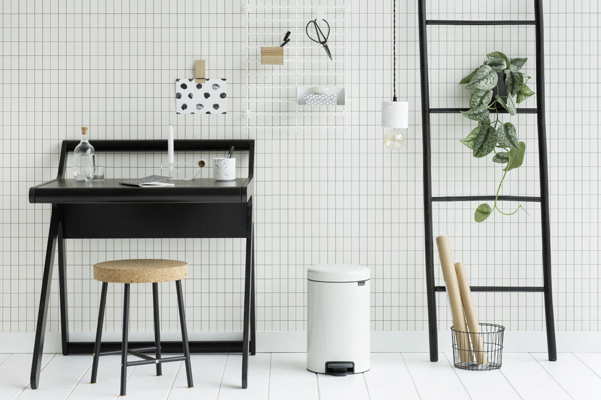 ABFALLEIMER NEW ICON 12 L  - Weiß, Design, Kunststoff/Metall (25,1/41,1/33,8cm) - Brabantia