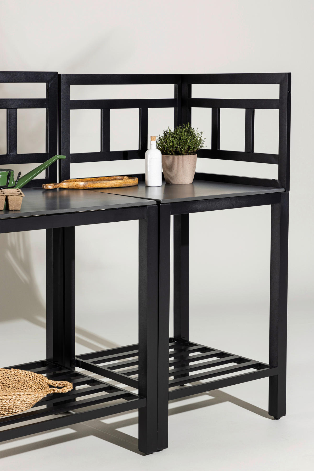 UTEKÖK    - mörkgrå/svart, Klassisk, metall/sten - Ambia Garden