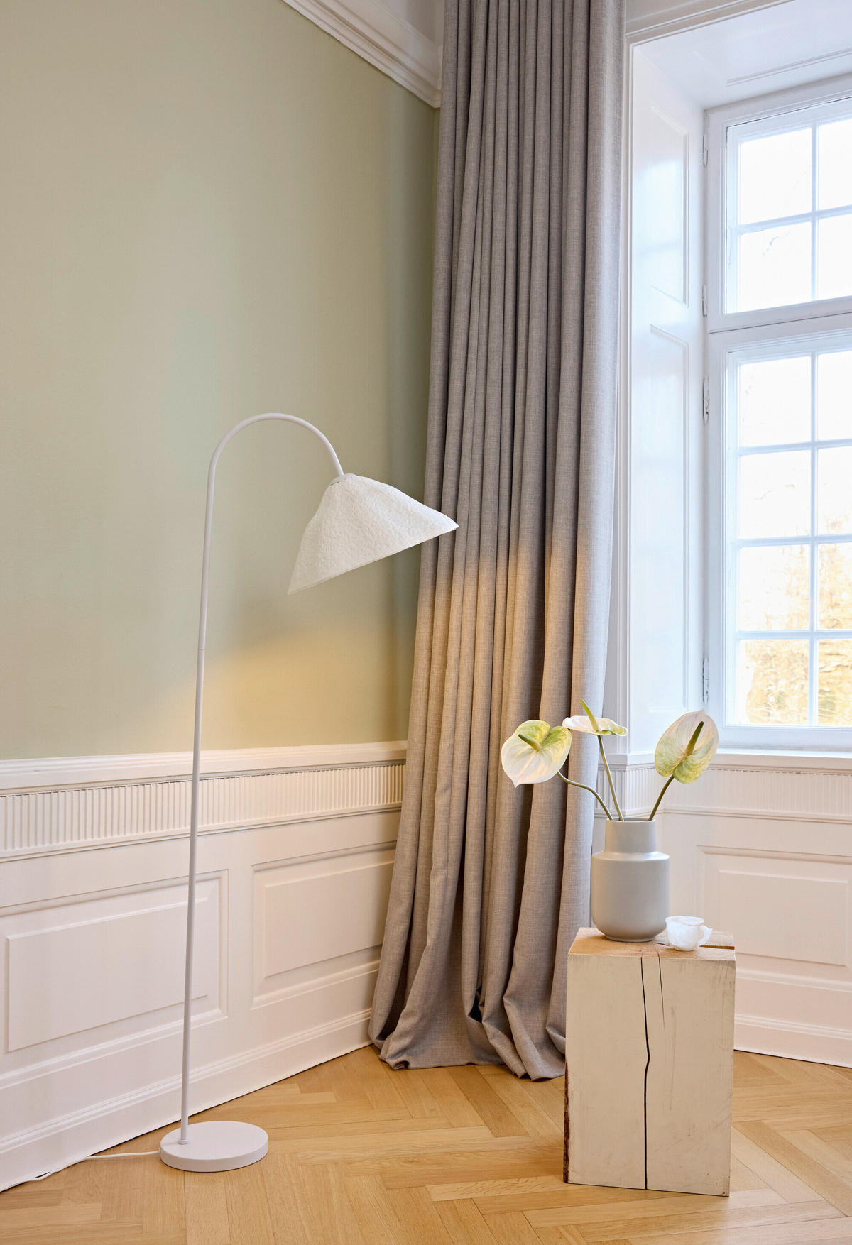 STEHLEUCHTE 39,6/56,8/153 cm    - Weiß, Design, Papier/Metall (39,6/56,8/153cm) - Osram