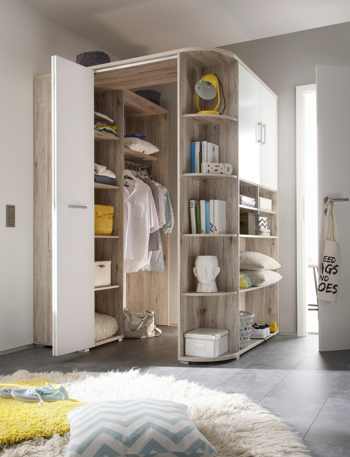 BEGEHBARER ECKSCHRANK Weiß, Eichefarben 146/198/133 cm  - Eichefarben/Silberfarben, Design, Holzwerkstoff/Kunststoff (146/198/133cm) - MID.YOU