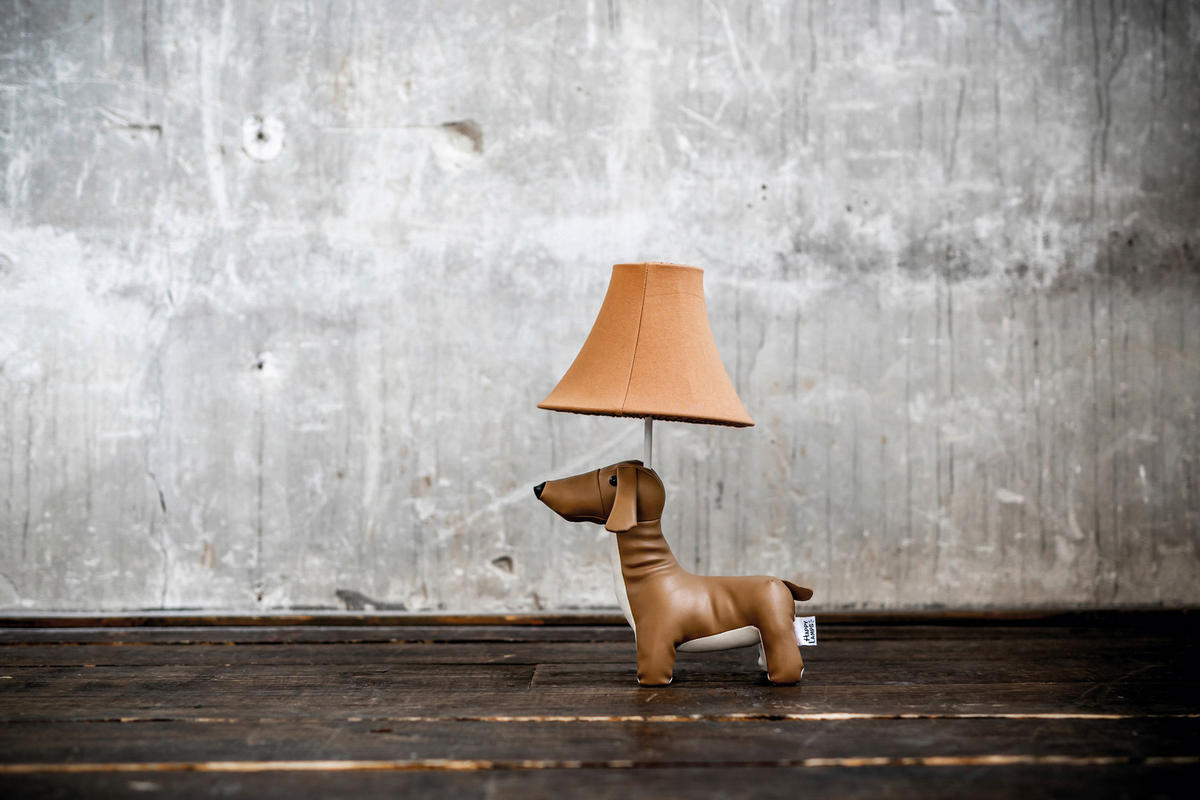 LED-KINDERTISCHLEUCHTE Waldi der Dackel 26/32/48 cm   - Hellbraun/Weiß, LIFESTYLE, Textil/Metall (26/32/48cm) - Happy Lamps