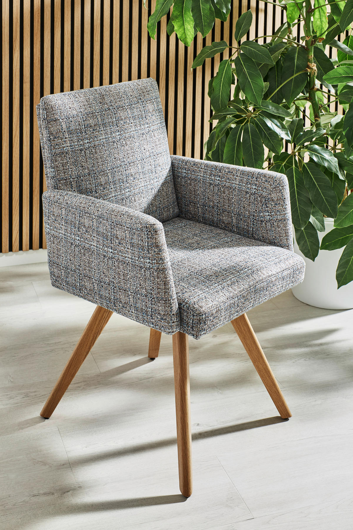 ARMLEHNSTUHL  in Flachgewebe  - Blau/Eichefarben, Design, Holz/Textil (56/92/60cm) - Dieter Knoll