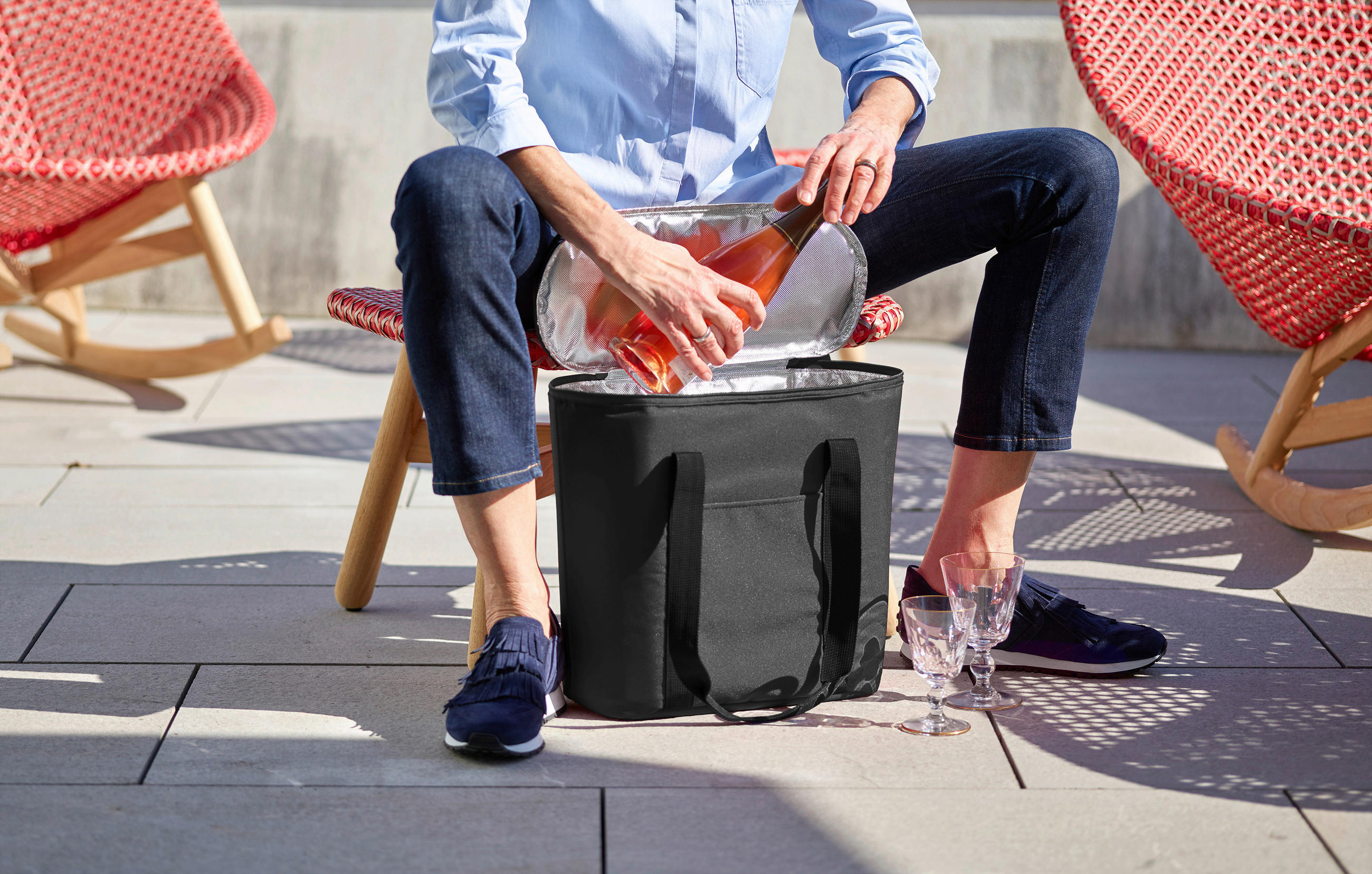 Kühltasche in Blau und Schwarz online kaufen