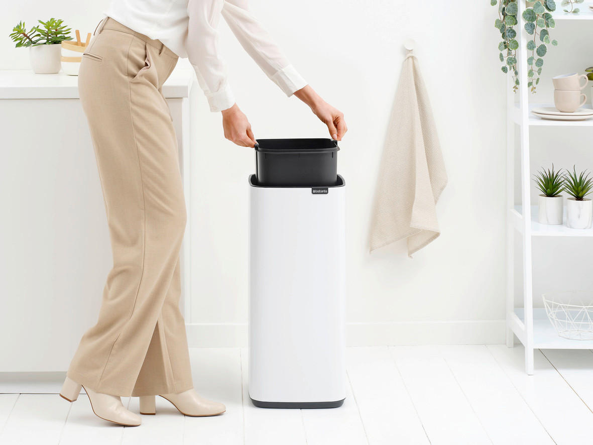 KANTA SA PAPUČICOM  30 l   - bela/antracit, Dizajnerski, metal/plastika (28/65/30,5cm) - Brabantia