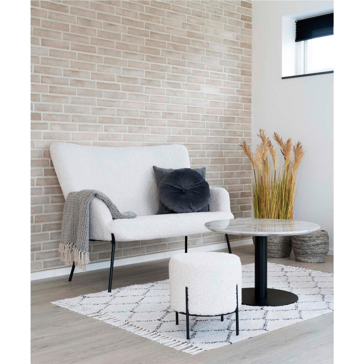 HOCKER Schwarz, Weiß  - Schwarz/Weiß, Design, Textil/Metall (35.5/37cm)