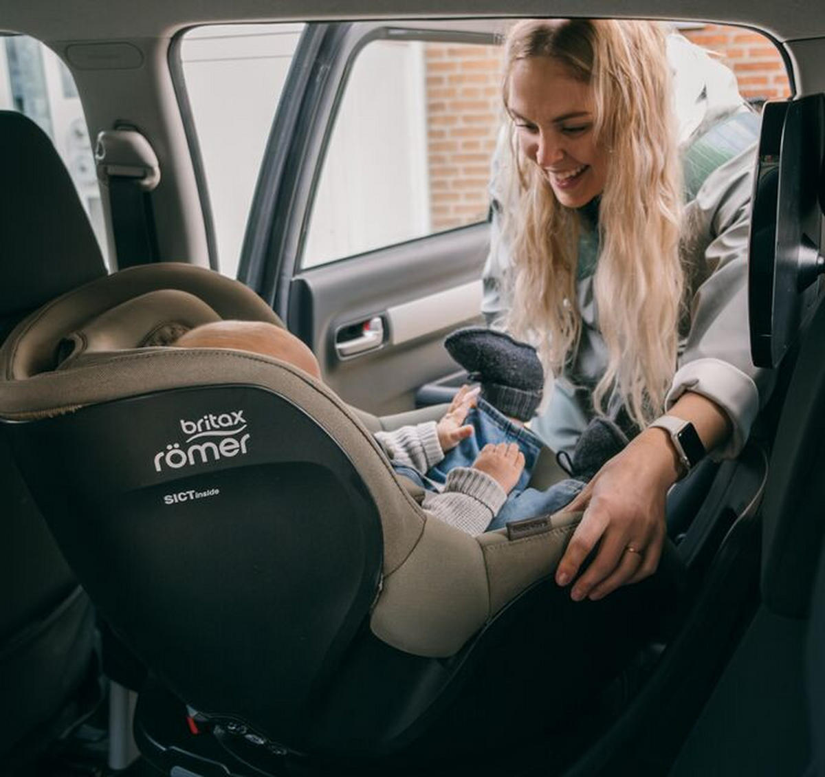 REBOARDER-KINDERSITZ Dualfix Pro M  - Olivgrün, Basics, Kunststoff/Textil (44/48/74cm) - Britax Römer