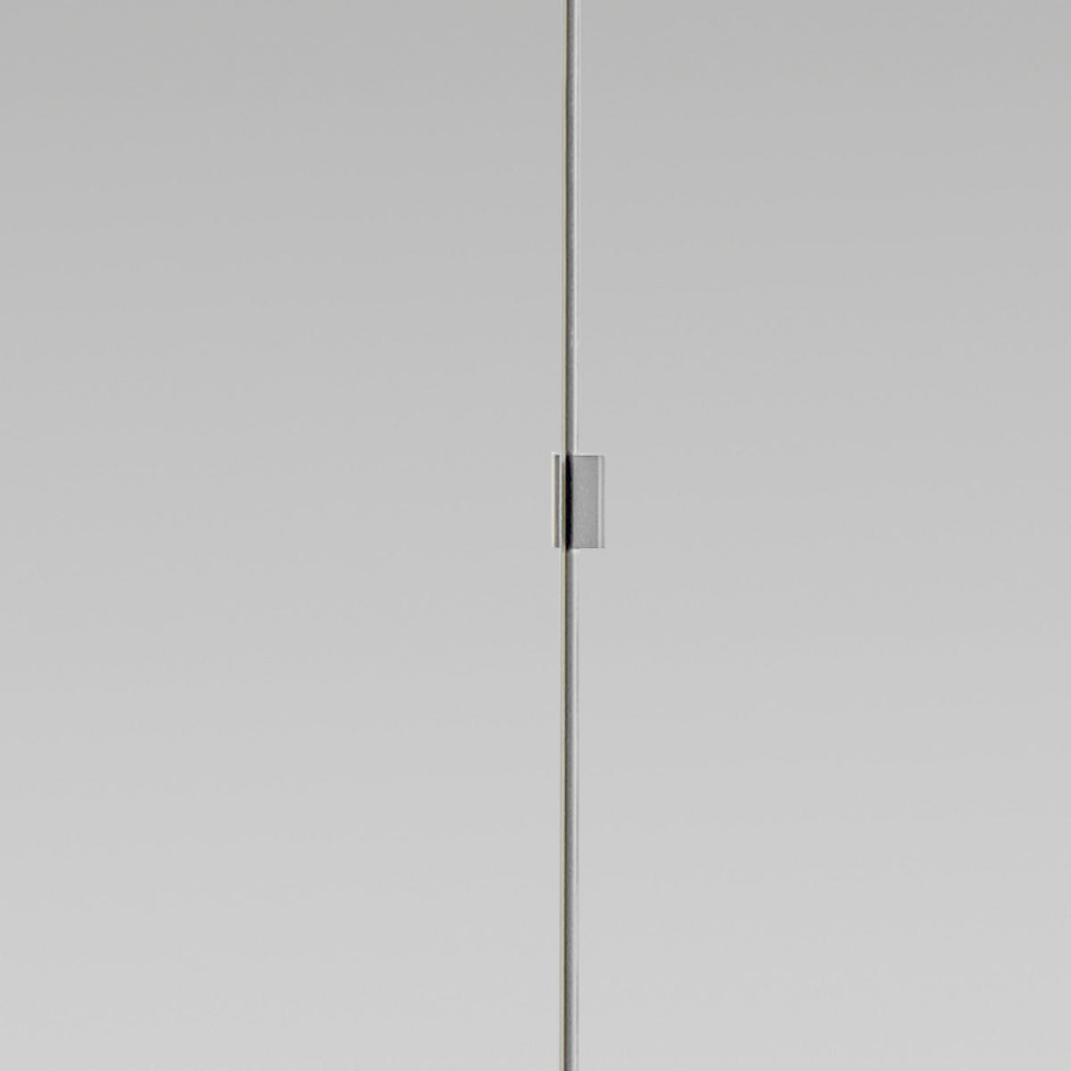 GARDEROB MED GÅNGJÄRN 135/199/58 cm 3-dörrar - vit/aluminiumfärg, Klassisk, metall/trämaterial (135/199/58cm) - MID.YOU