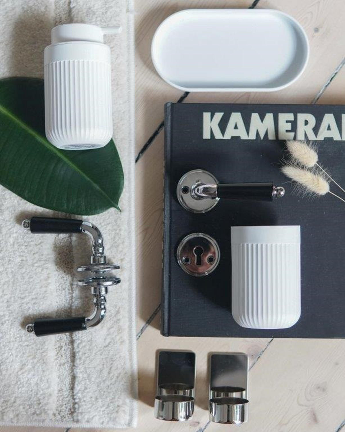 POSODICA ZA MILO - bela, Konvencionalno, umetna masa (18/2,4/9,5cm) - Smedbo