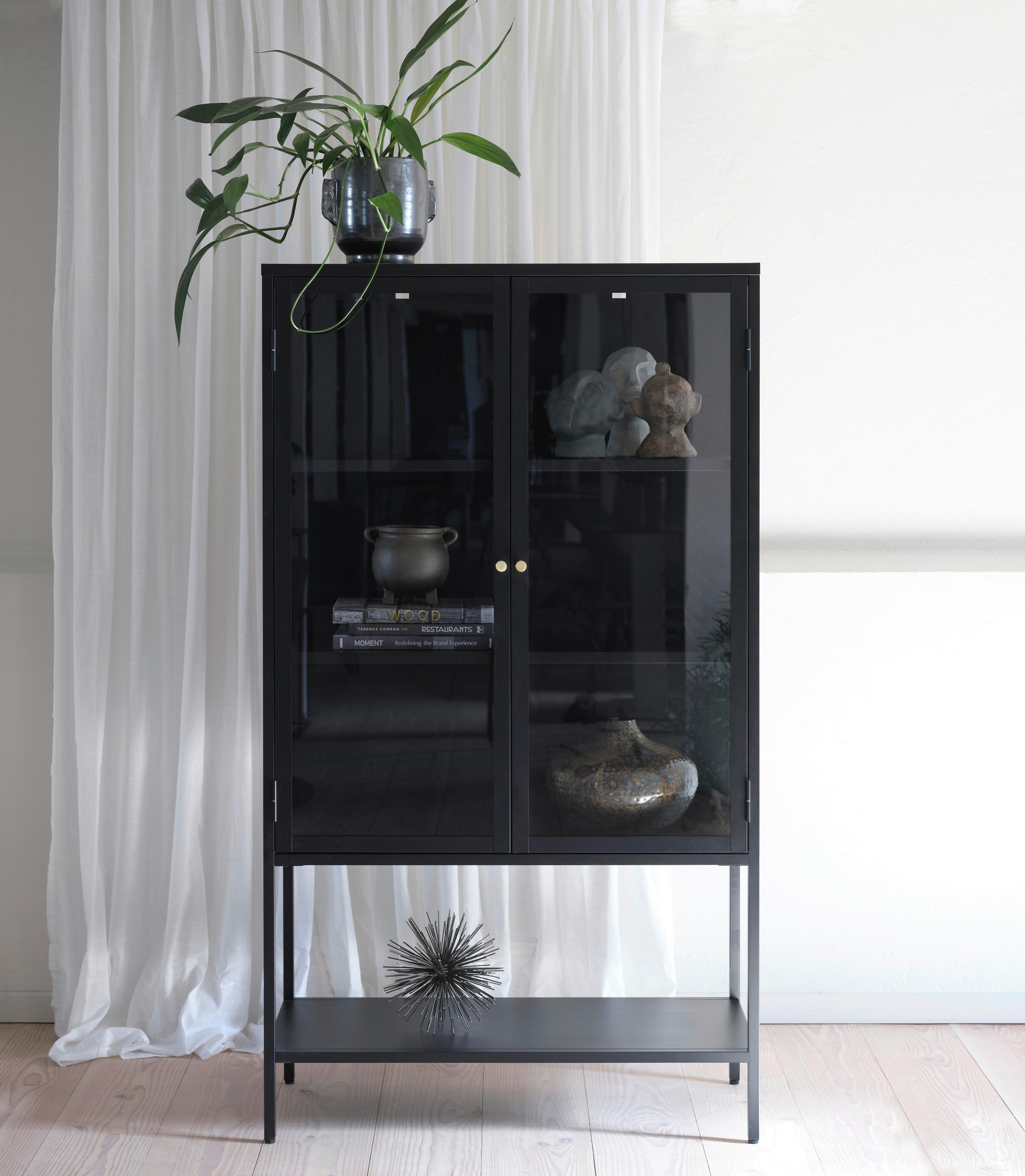 HÖG BYRÅ svart  90/160/40 cm  - svart/guldfärgad, Trend, metall/glas (90/160/40cm) - Xora