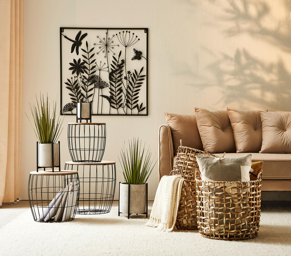 NÁSTENNÁ DEKORÁCIA  - čierna, Basics, kov (81,6/81,6cm) - Ambia Home