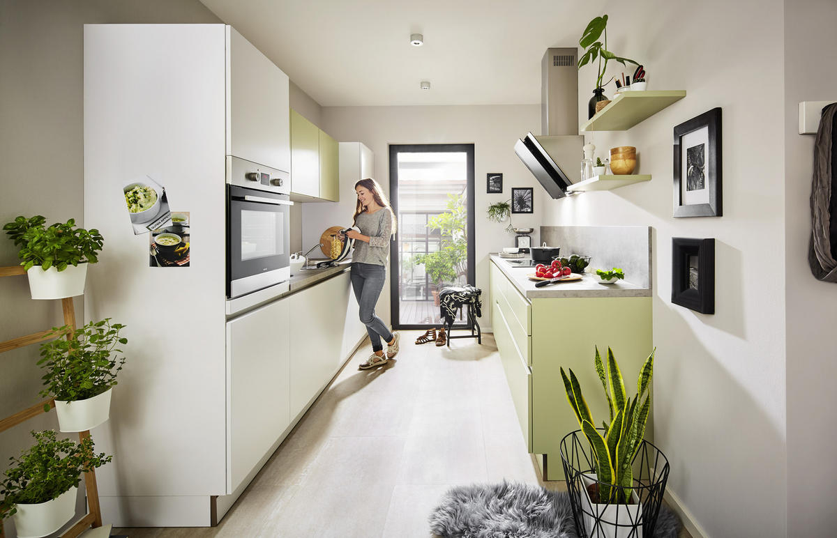 EINBAUKÜCHE   - Design, Holzwerkstoff - Dieter Knoll