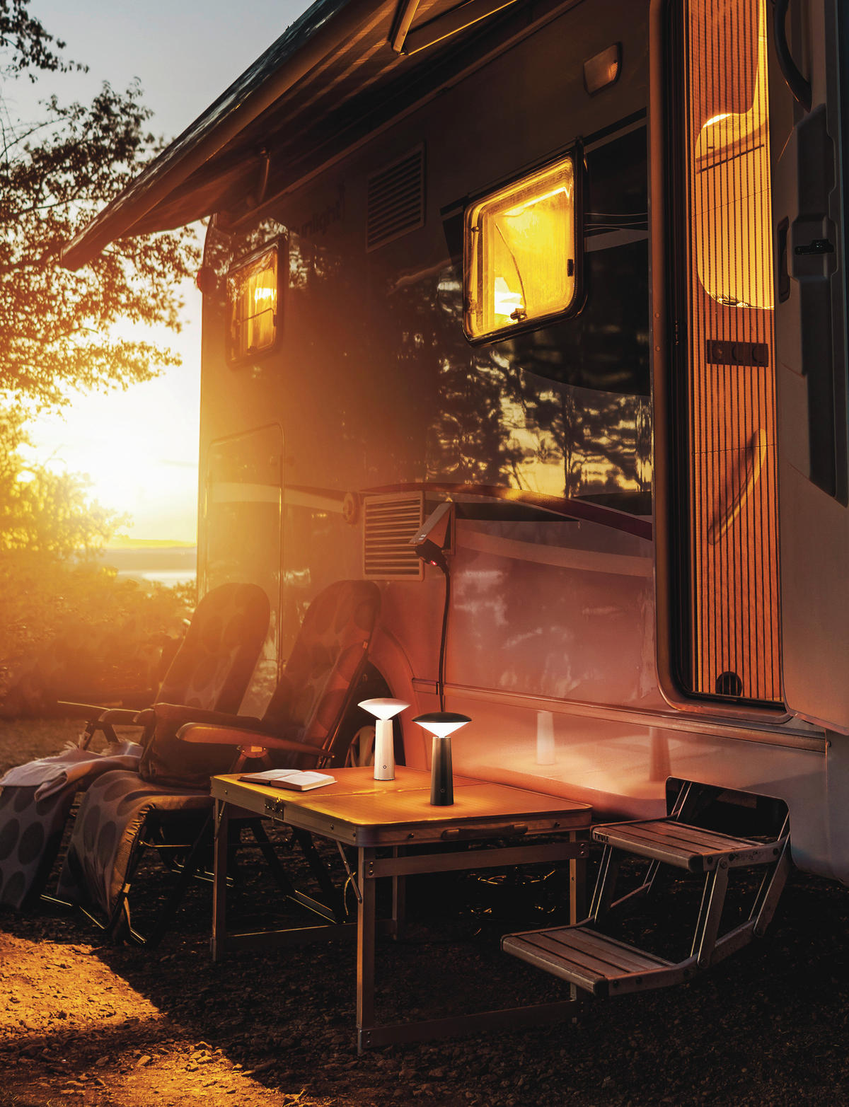 AKKU-TISCHLEUCHTE Pinto 13,9/21 cm   - Weiß, Design, Kunststoff (13,9/21cm)