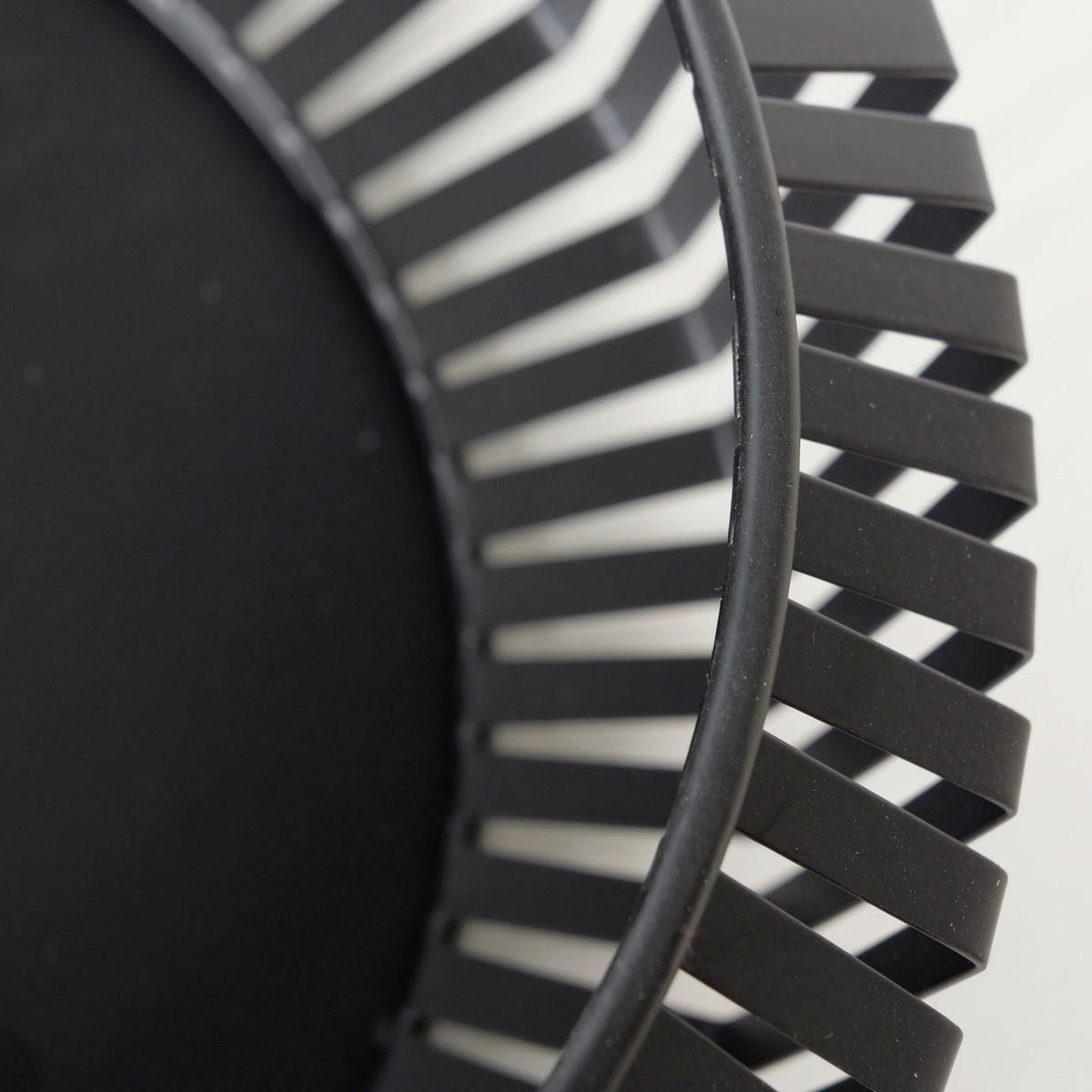 DEKOSCHALE - Schwarz, Trend, Metall (24/24/9cm) - Ambia Home