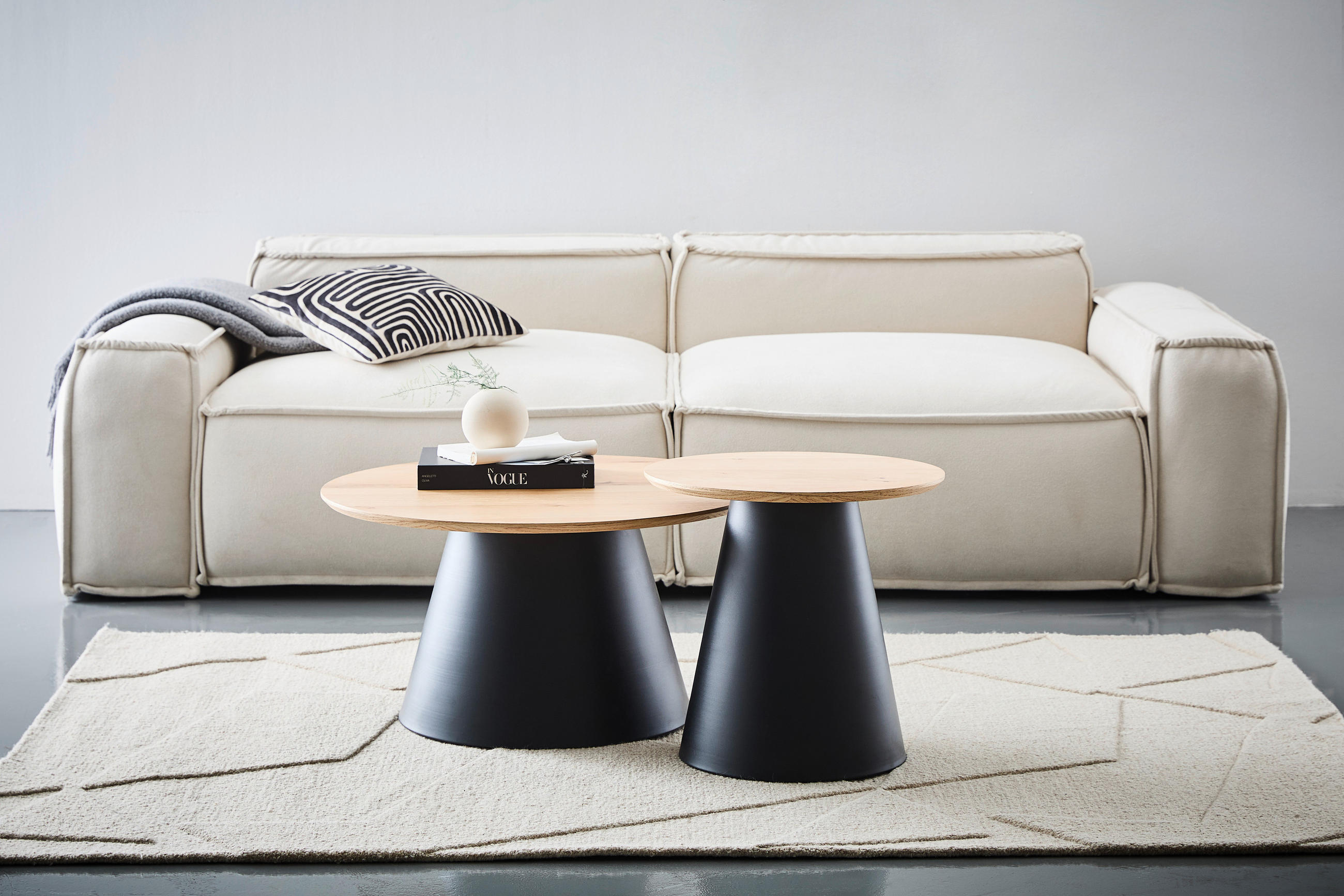 BEISTELLTISCH 50/50/48 cm Eiche furniert Schwarz, Eichefarben rund  - Eichefarben/Schwarz, KONVENTIONELL, Holz/Metall (50/50/48cm) - Stylife