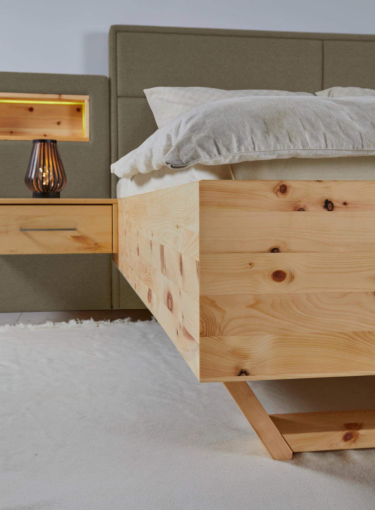 BETT 200/200 cm  Zirbelkieferfarben, Dunkelgrün   - Dunkelgrün/Zirbelkieferfarben, Natur, Holz/Textil (200/200cm) - Valnatura