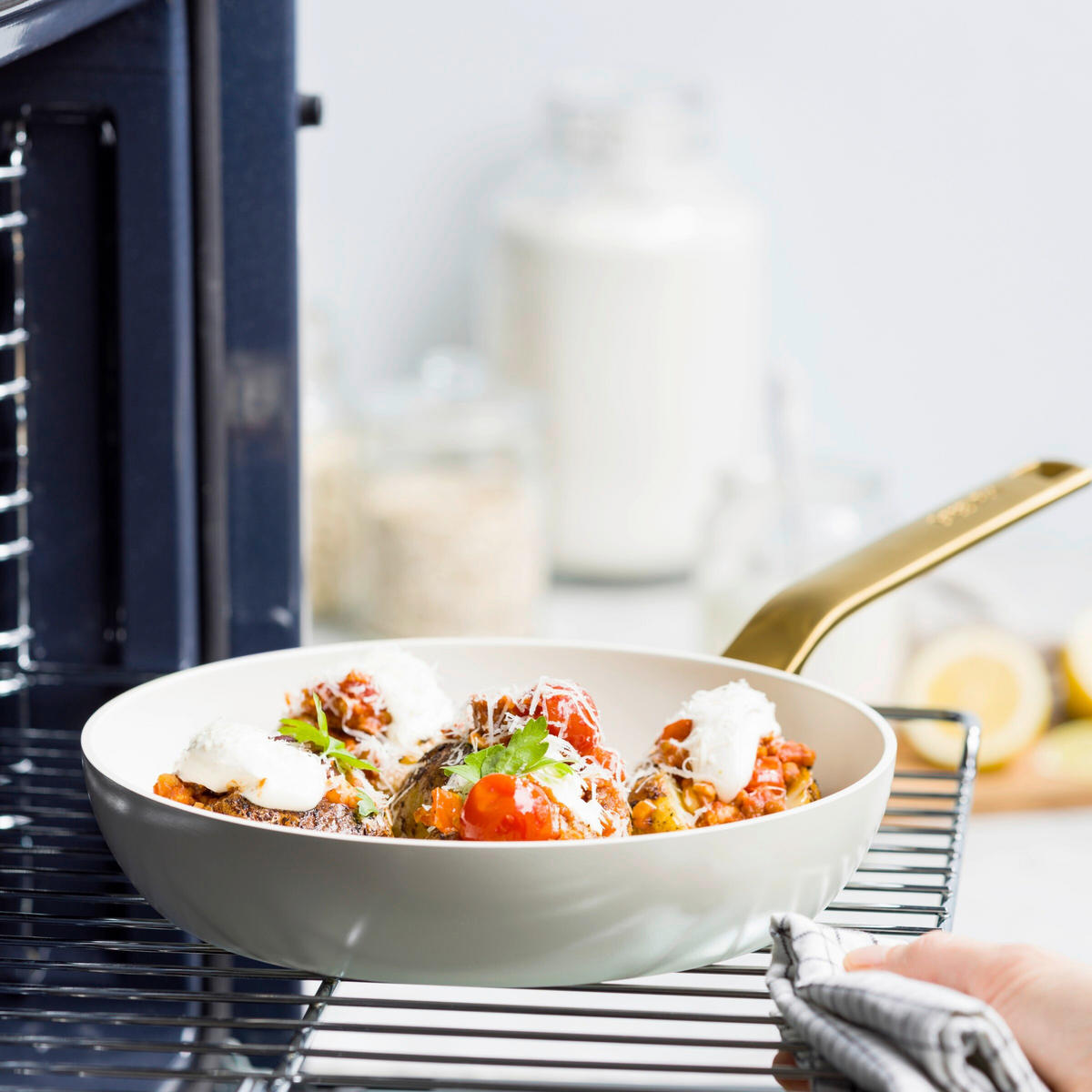 WOK Evolution Keramikbeschichtung 28 cm  - Goldfarben/Creme, Basics, Metall (28cm) - GreenPan