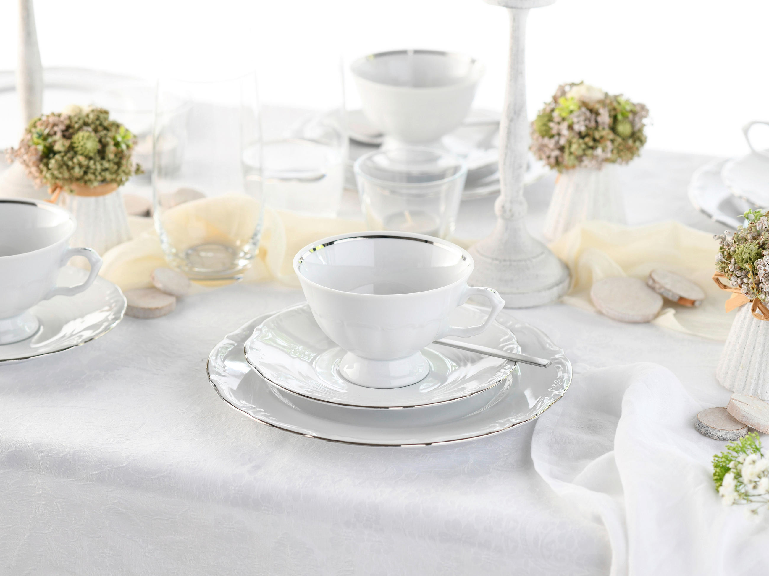 KAFFEESERVICE Weiß, Platinfarben Maria Theresia Platin 18-teilig  - Platinfarben/Weiß, Basics, Keramik (34/28,5/25,5cm) - Creatable