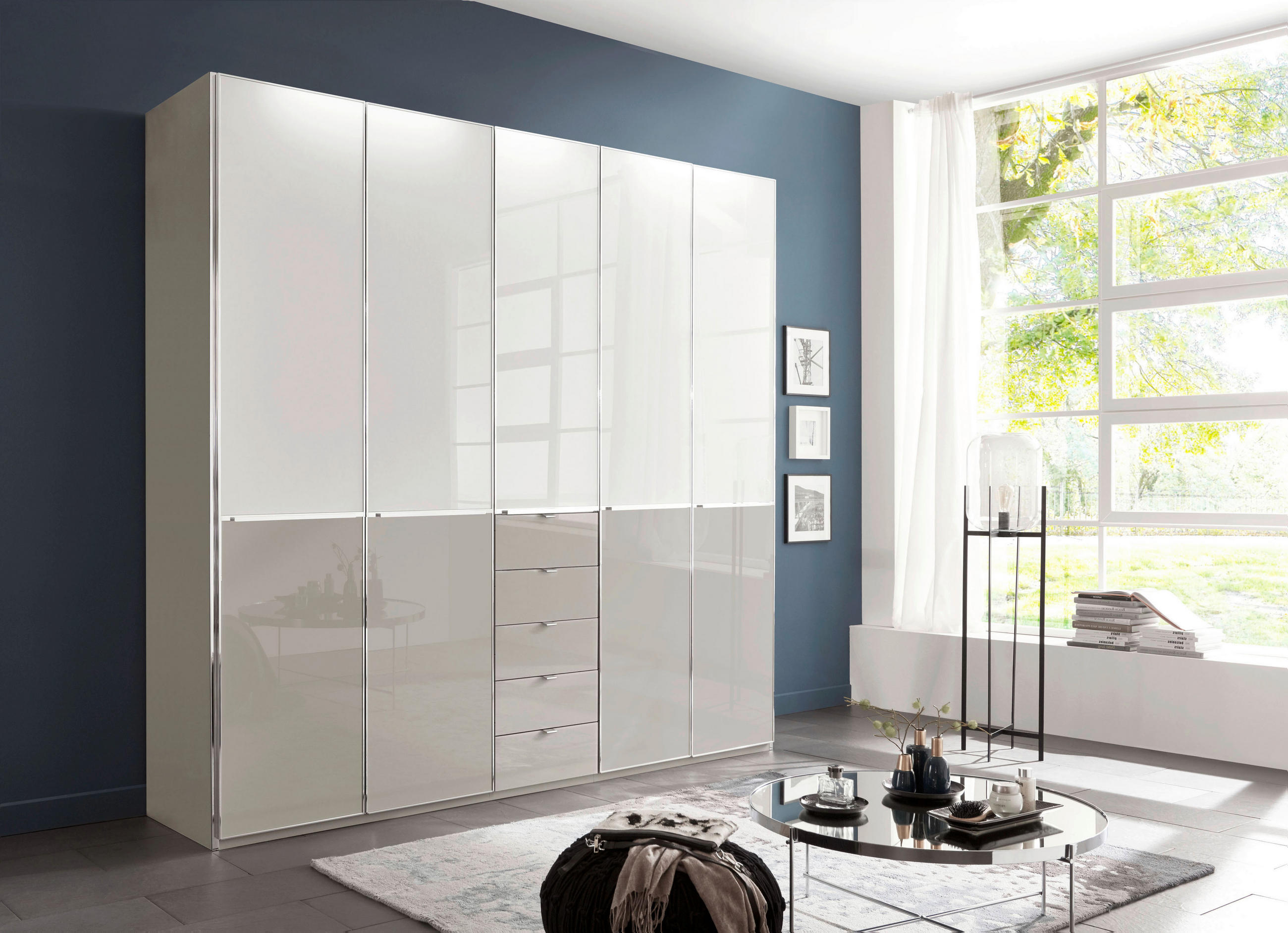 KLEIDERSCHRANK  in Grau, Weiß  - Chromfarben/Weiß, Design, Glas/Holzwerkstoff (250/236/58cm) - Novel