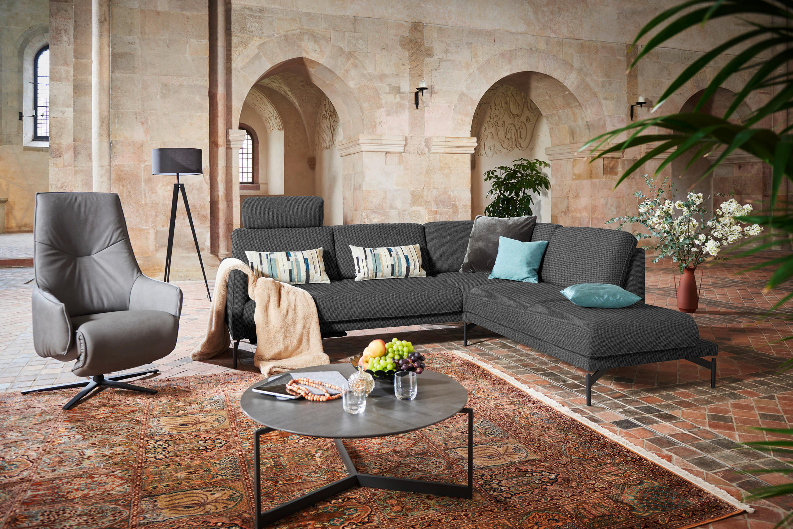 ECKSOFA in Flachgewebe, Struktur Grau  - Anthrazit/Grau, Design, Textil/Metall (254/230cm) - Johann Jakob