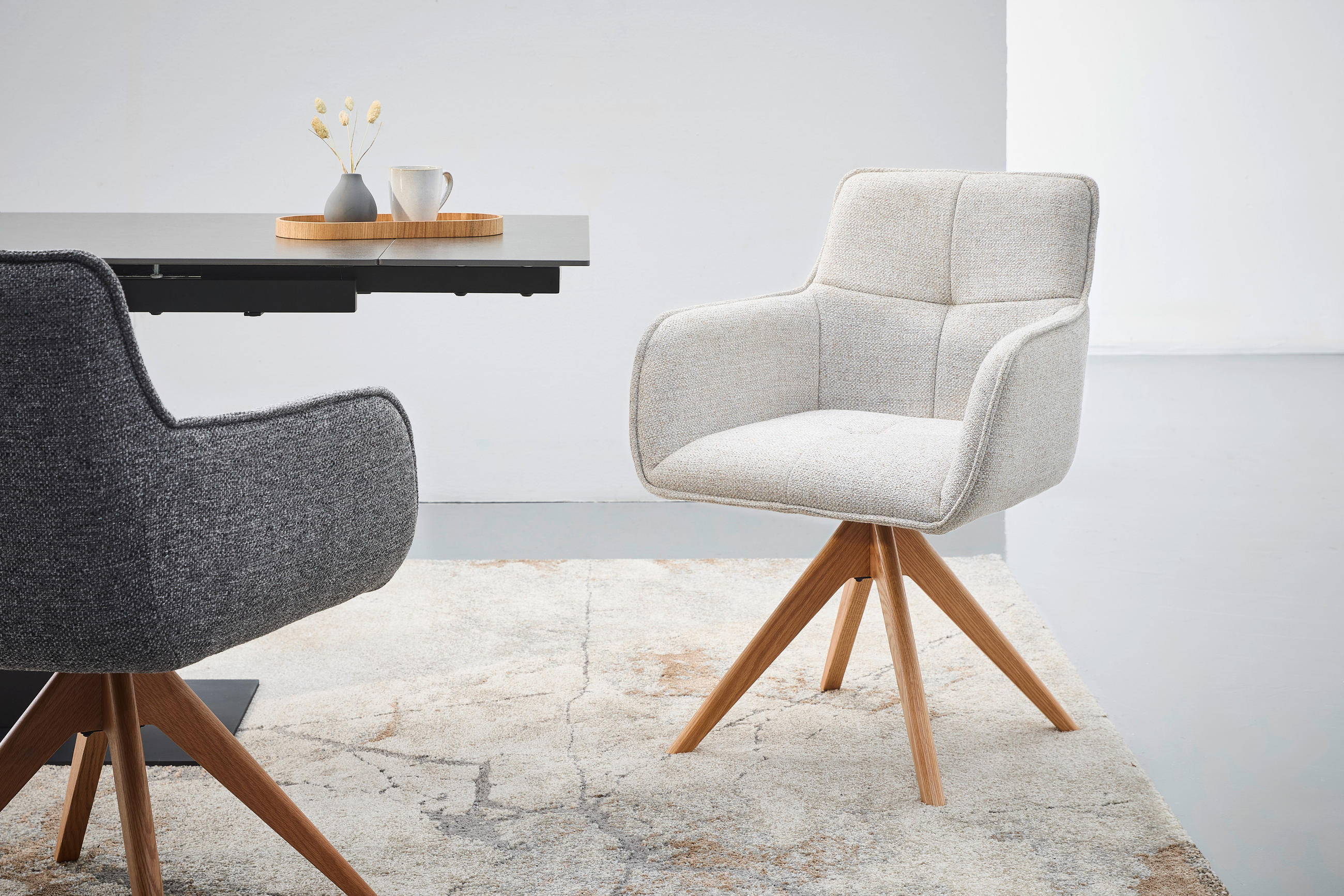 ARMLEHNSTUHL  in Mikrofaser  - Eichefarben/Beige, Design, Holz/Textil (61/87,5/61cm) - Novel
