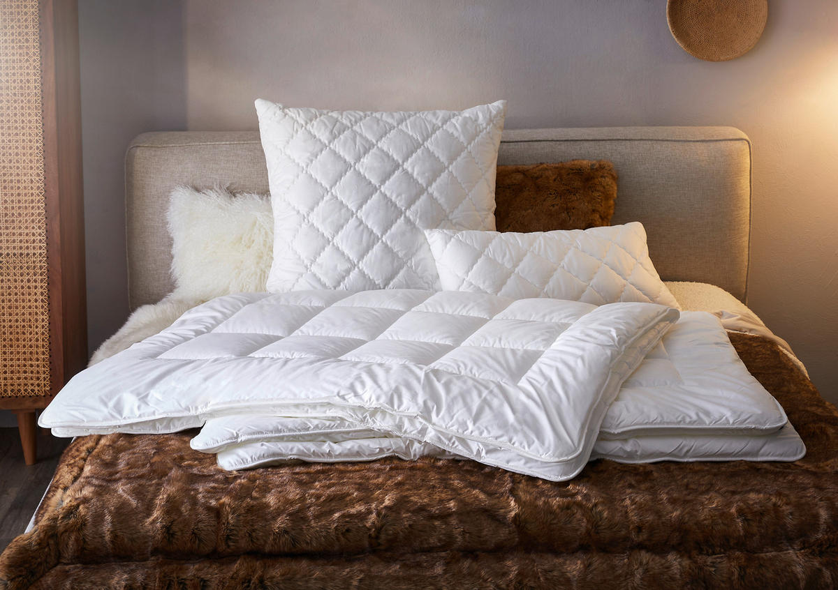 CELOROČNÁ PRIKRÝVKA, 135/200 cm, polyester - šampanská, Basics, textil (135/200cm) - Billerbeck