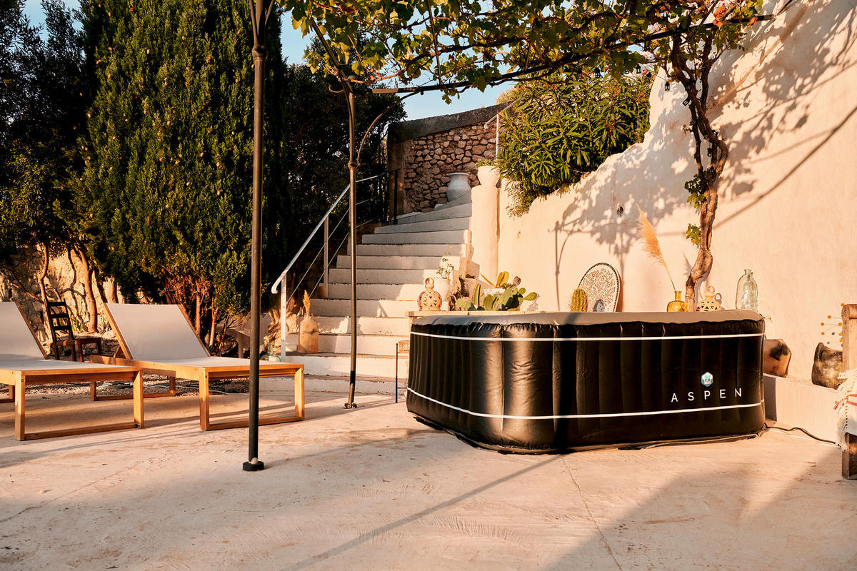 WHIRLPOOL 168/168/70 cm  - Schwarz, Basics, Kunststoff/Metall (168/168/70cm)