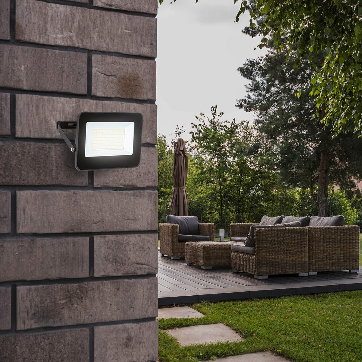 SPOLJNA ZIDNA SVETILJKA Flood  - prozirna/crna, Osnovno, metal/plastika (7.7/10.3/2.3cm)