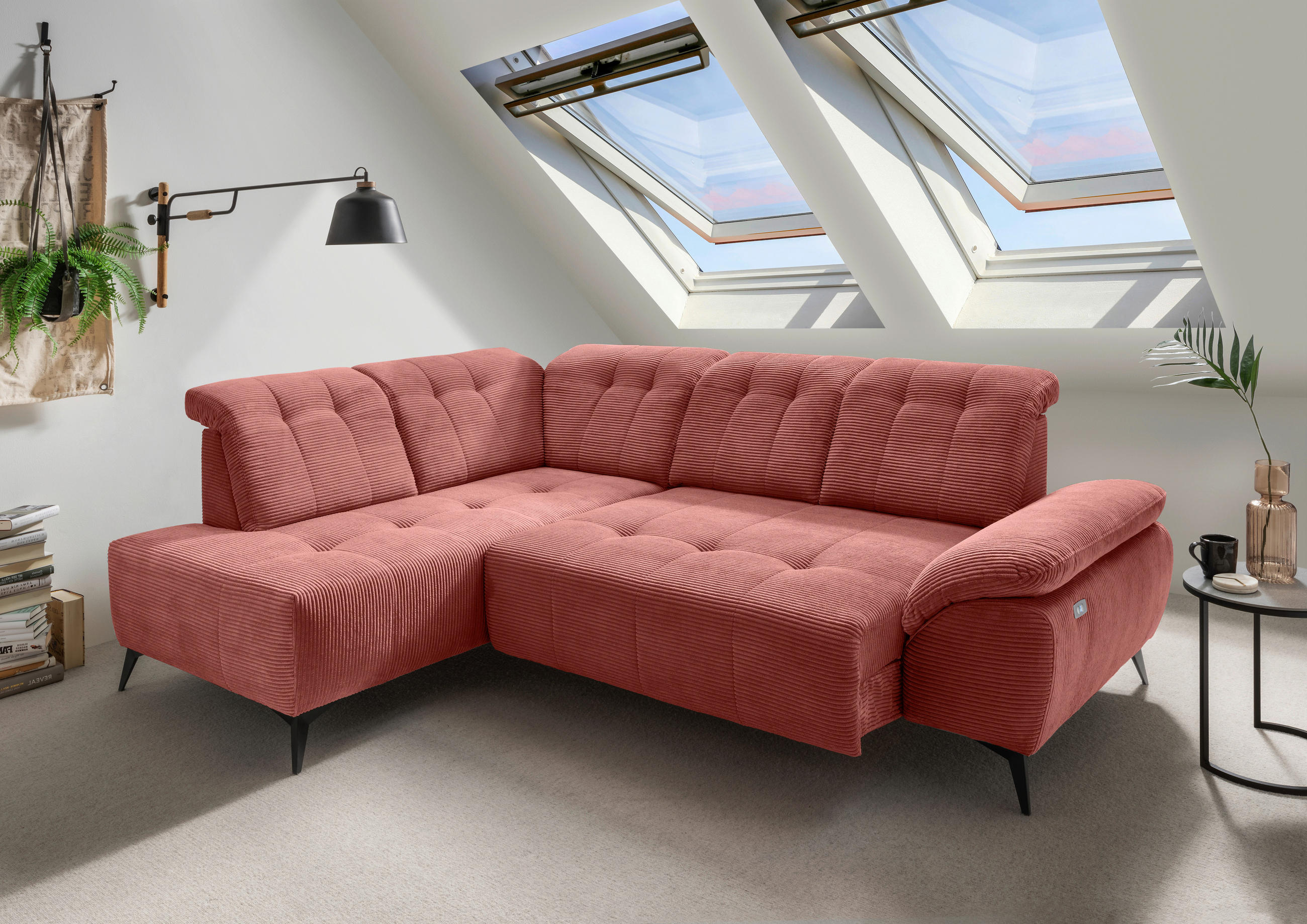 ECKSOFA in Cord Koralle  - Koralle/Schwarz, Modern, Textil/Metall (200/272cm) - Livetastic