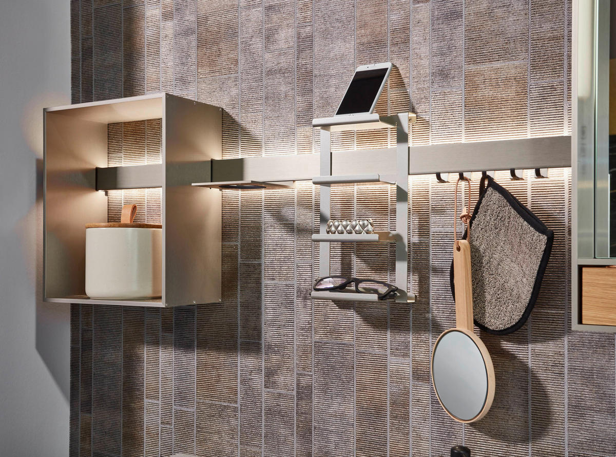 BADEZIMMER 3-teilig  in 81 cm  - Edelstahlfarben/Weiß Hochglanz, MODERN, Holzwerkstoff/Stein (81cm) - Nobilia