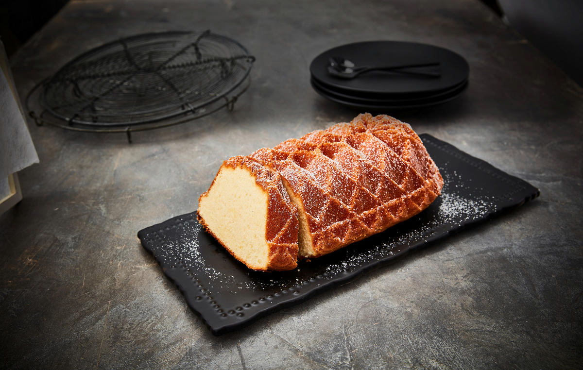 KASTENFORM  - Goldfarben, Design, Metall (26/8/14,6cm) - Birkmann