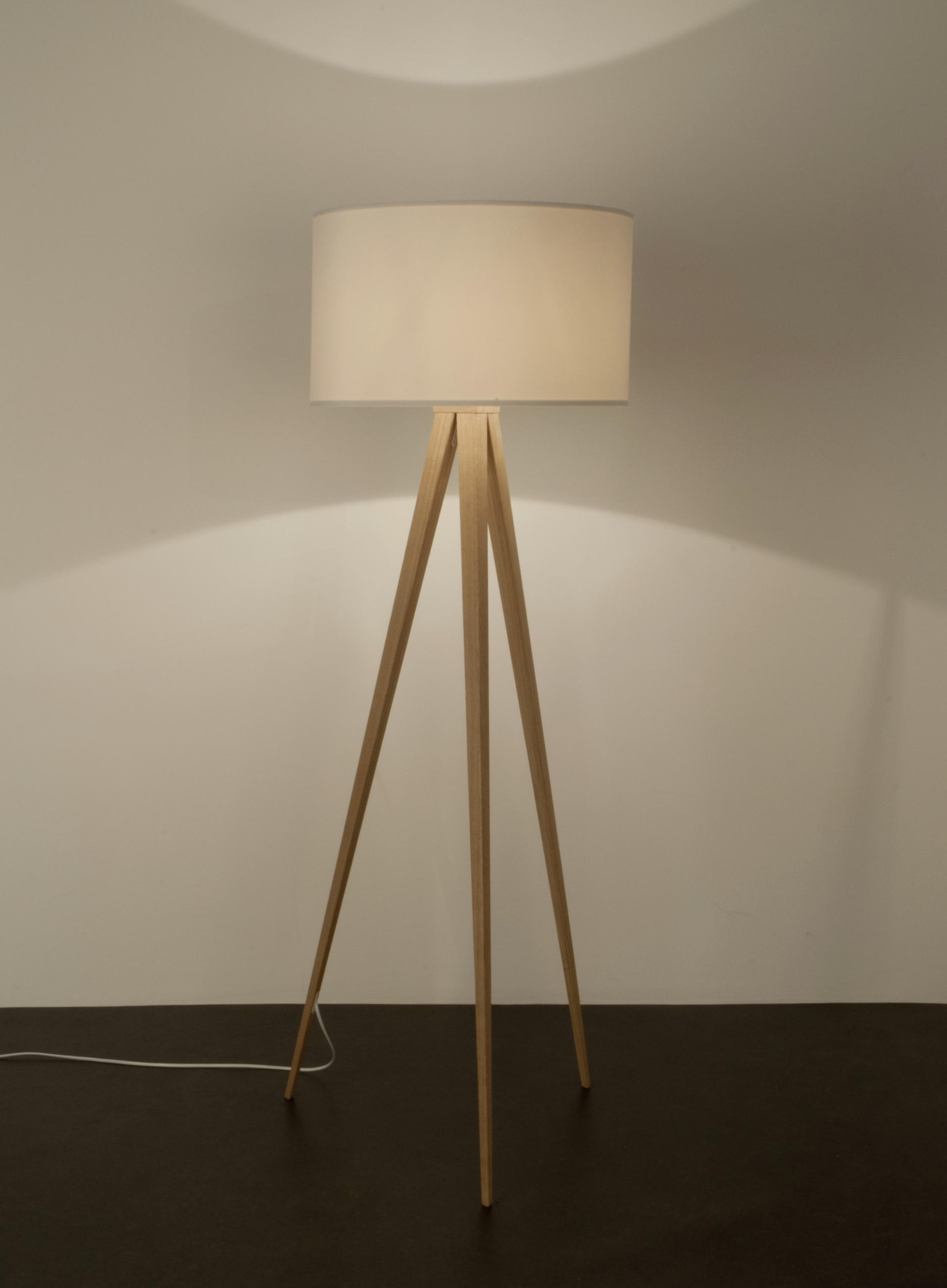 Торшер Tripod Floor Lamp