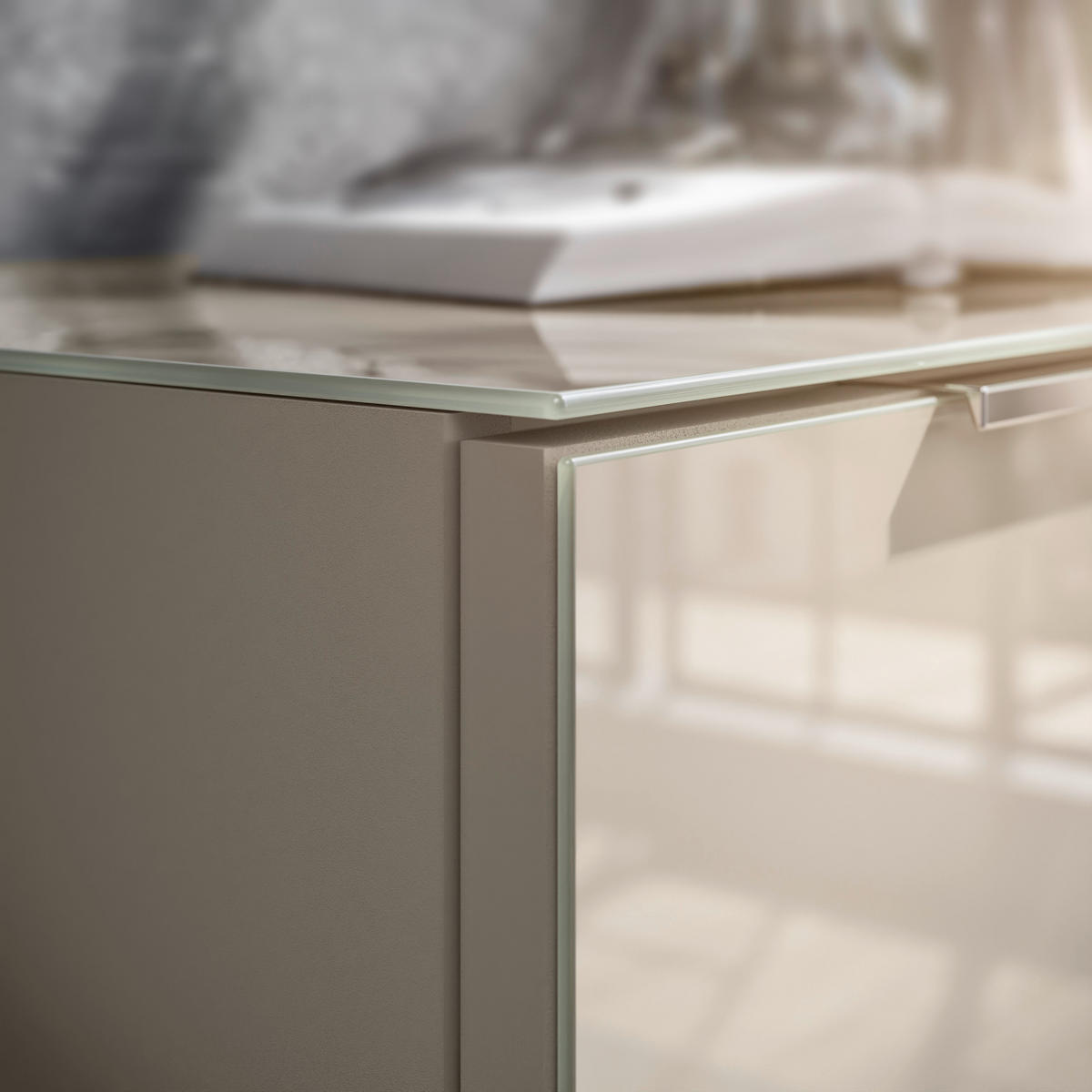 KOMODA,  - Moderno, steklo/leseni material (180/99/40cm) - MID.YOU