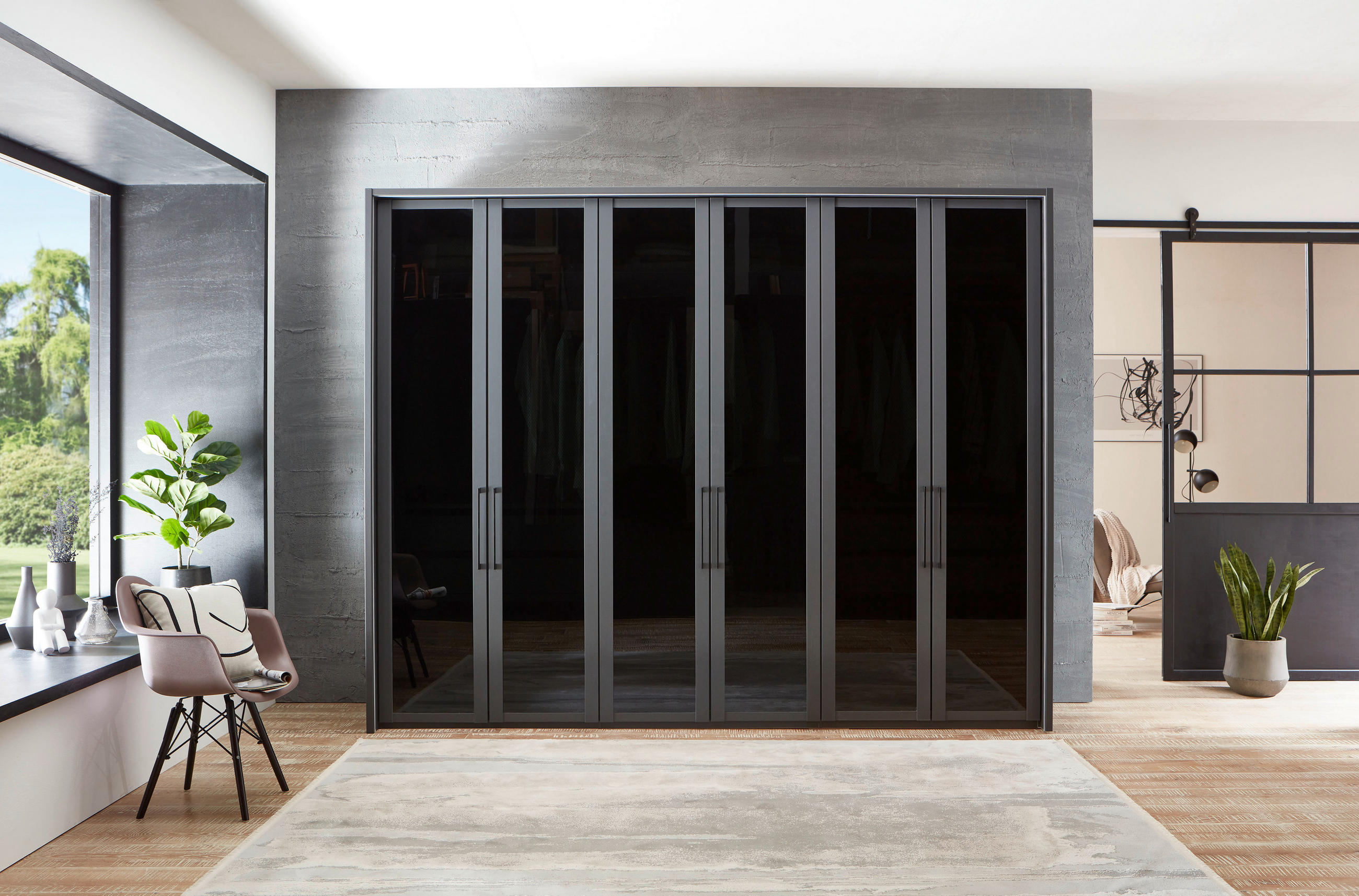 DREHTÜRENSCHRANK in Graphitfarben  - Schwarz/Graphitfarben, Design, Glas/Holzwerkstoff (300/236/58cm) - home24