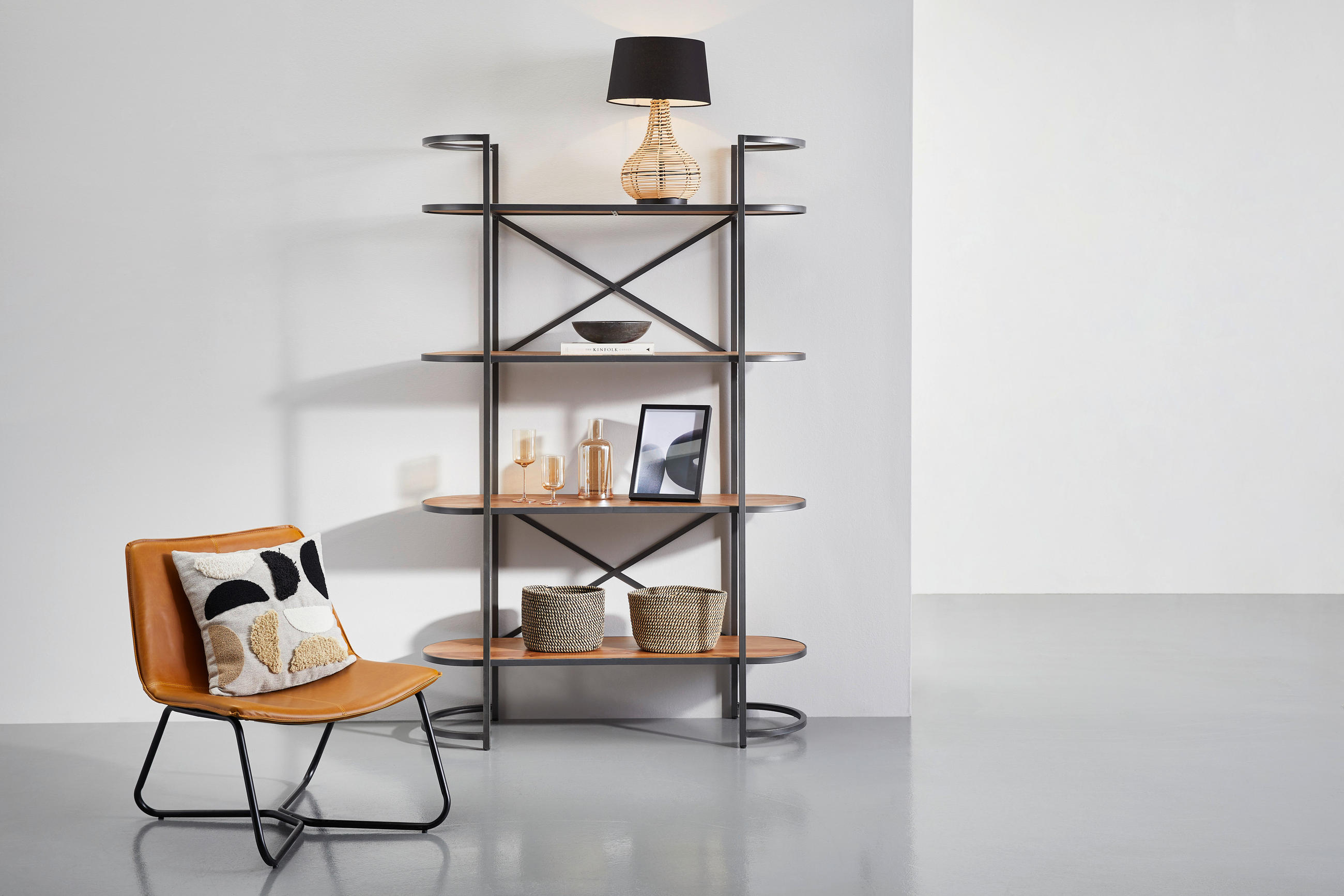 REGAL Tanne massiv Naturfarben, Schwarz  - Schwarz/Naturfarben, LIFESTYLE, Holz/Metall (120/185/42cm) - Livetastic