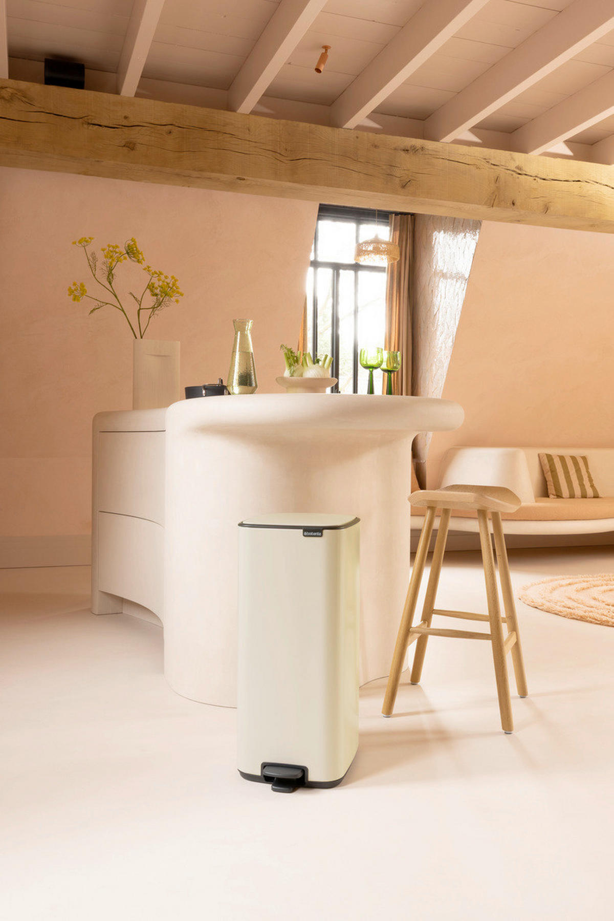 KOŠ S NOŽNOM PAPUČICOM  30 l  New Icon  - bež/antracit, Design, metal/plastika (28,8/64,7/35,8cm) - Brabantia