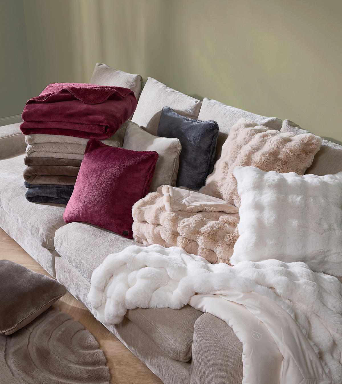 FELLDECKE PONPON 150/200 cm  - Beige, KONVENTIONELL, Textil (150/200cm) - Dieter Knoll