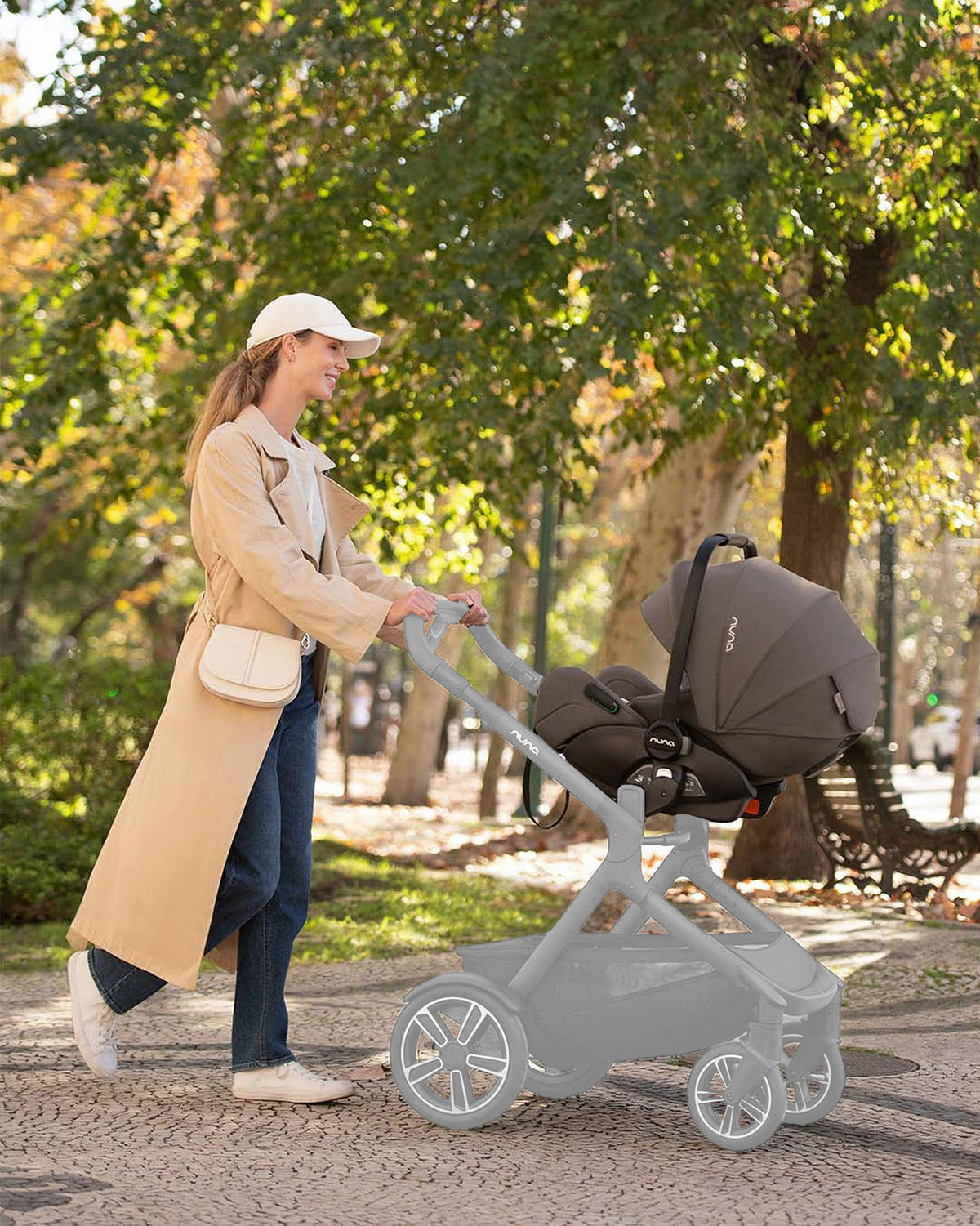 BABYSCHALE Arra flex  - Graubraun, Basics, Kunststoff/Textil (70/43/58cm) - Nuna