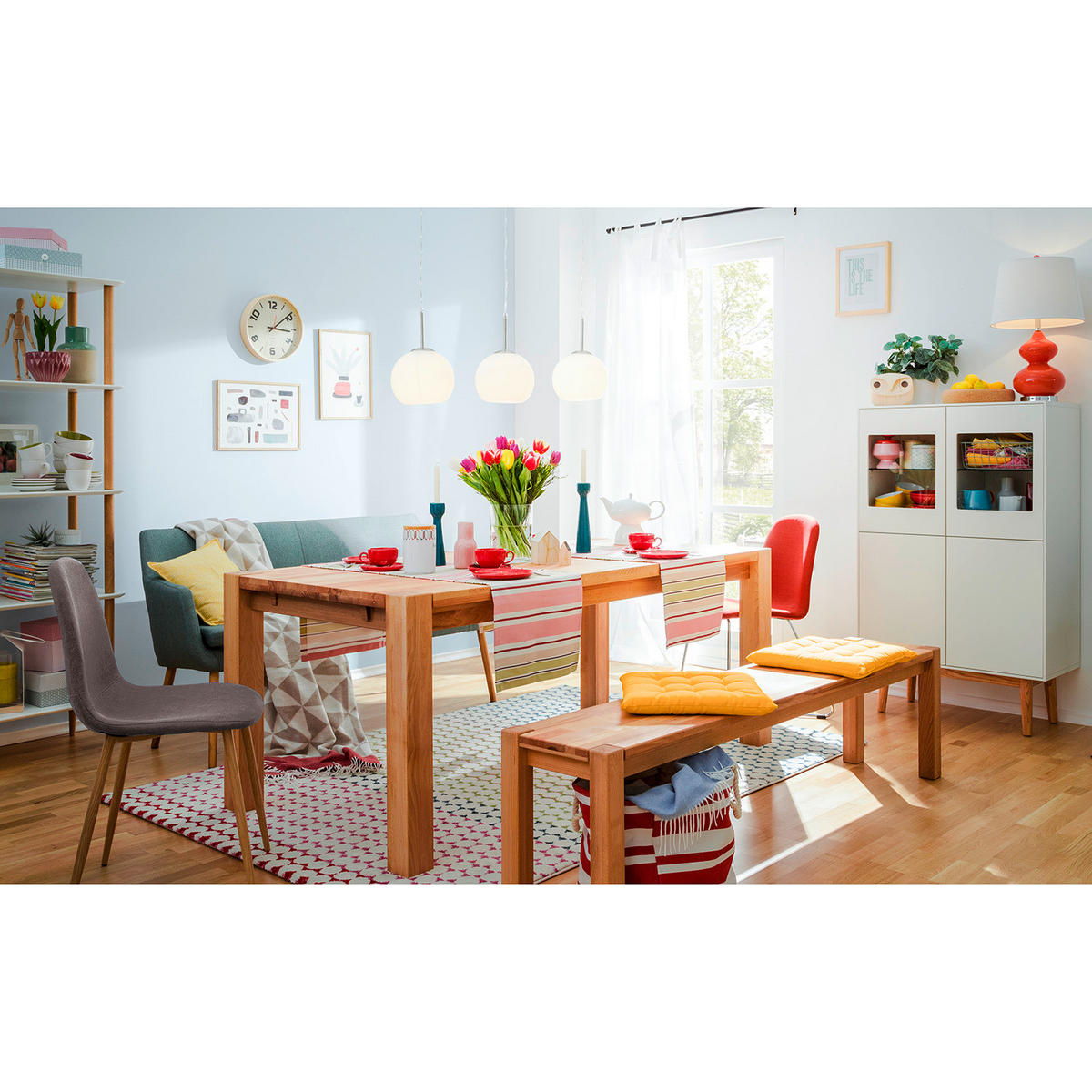 HÖG BYRÅ vit, ekfärgad  80/132/40 cm  - vit/ekfärgad, Design, trämaterial/glas (80/132/40cm)