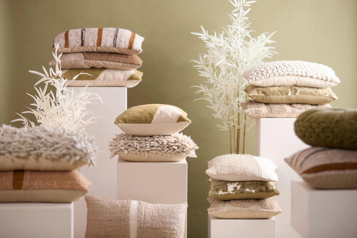 ZIERKISSEN  45/45 cm   - Grün, LIFESTYLE, Textil (45/45cm) - Light & Living