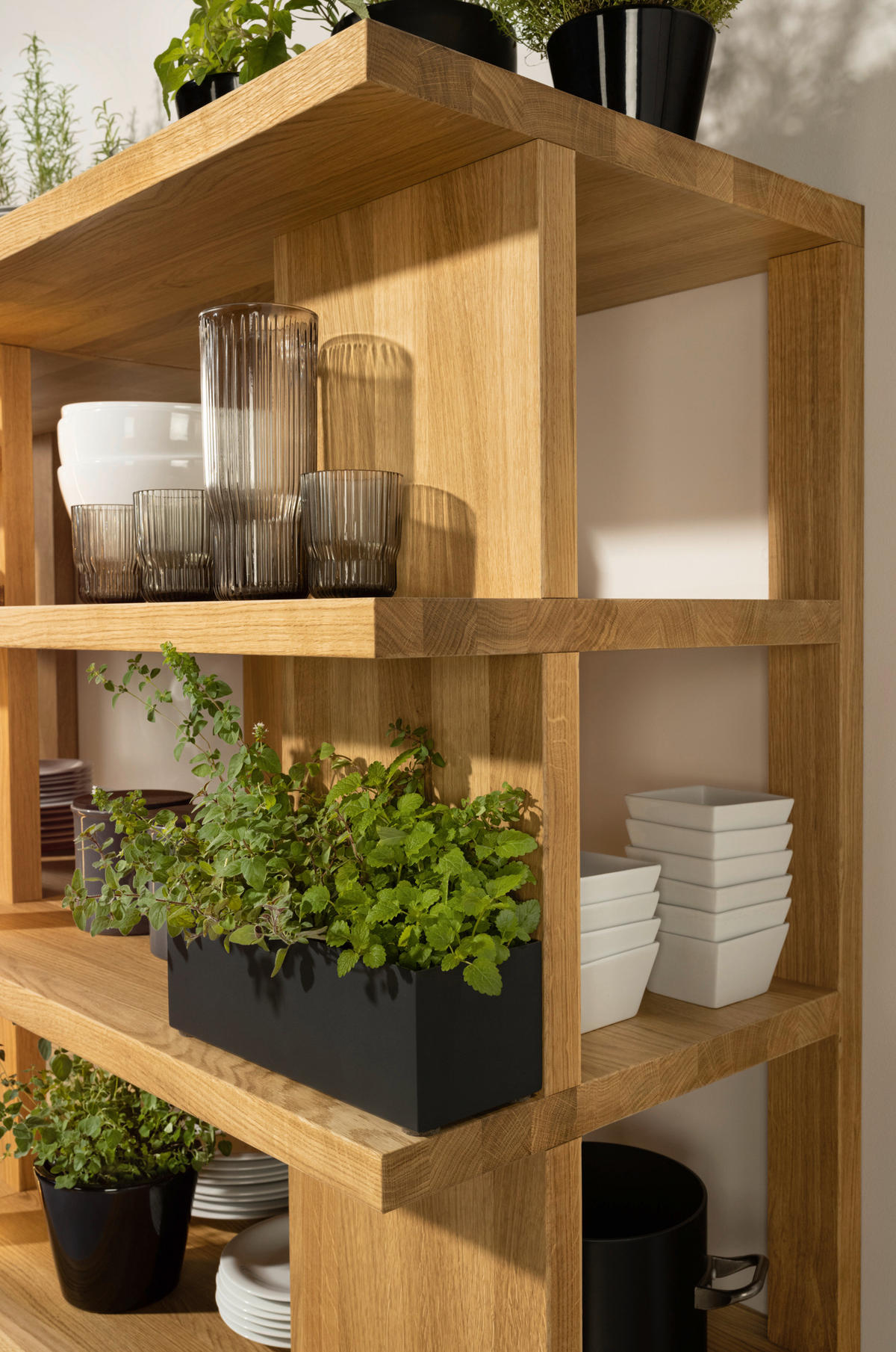 EINBAUKÜCHE   - Eichefarben, Design, Glas/Holz - TEAM 7