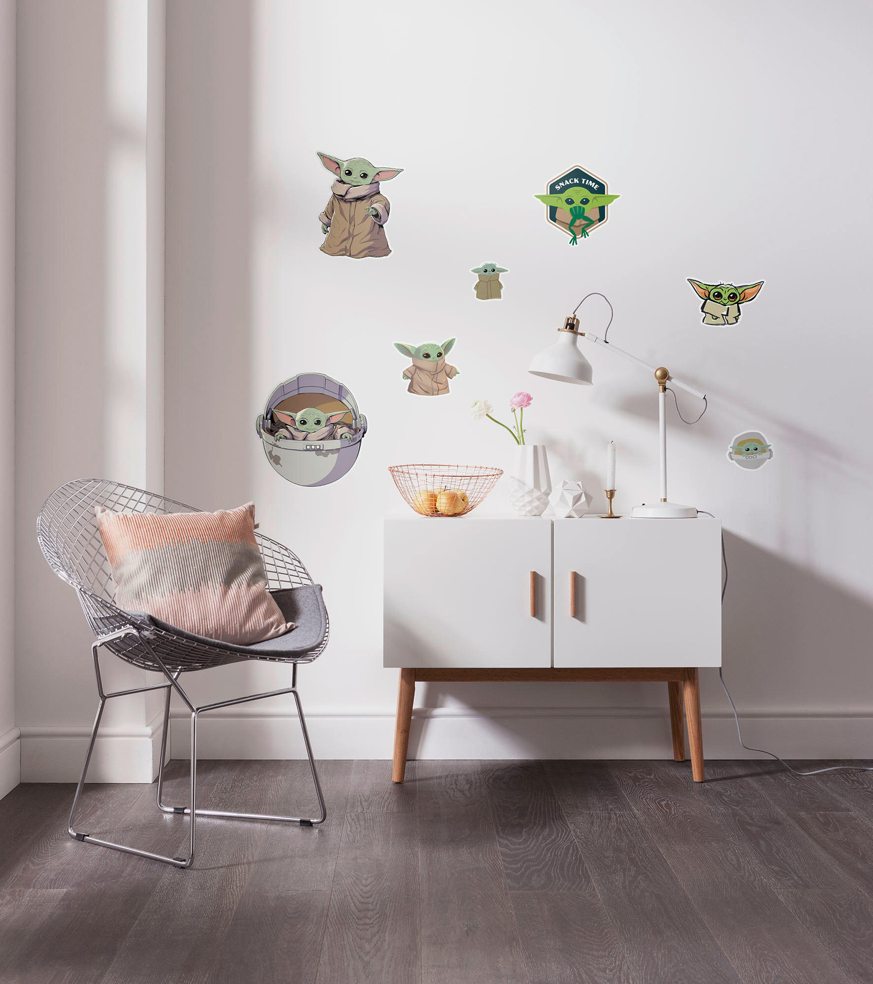 VÄGGDEKALER 50/70 cm     - Basics, plast (50/70cm) - Komar