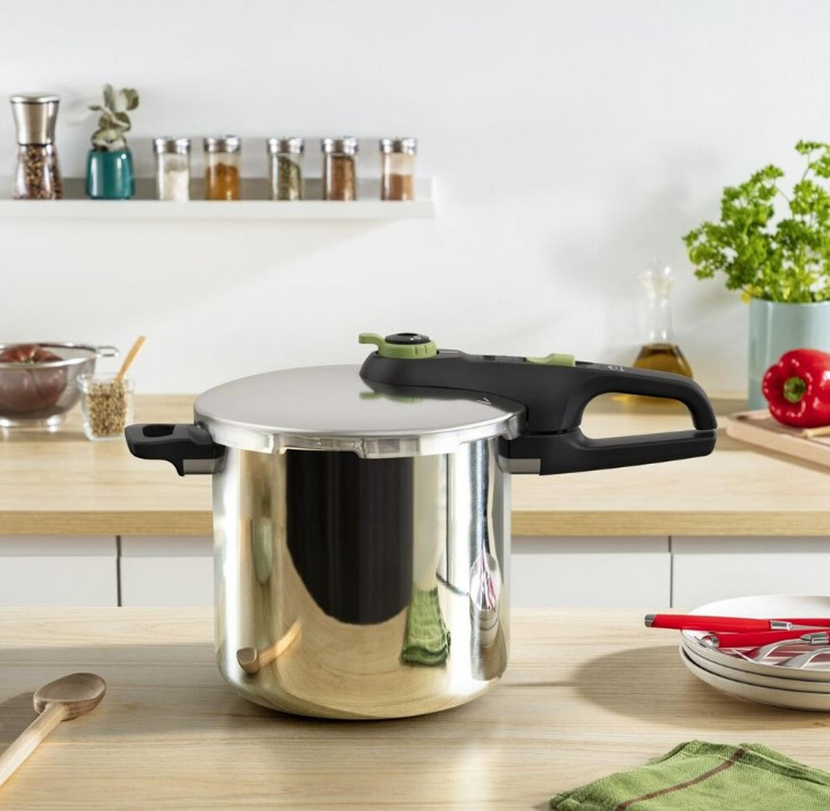 TRYCKKOKARE Secure trendy 8 l  - stålfärgad/svart, Basics, metall (8l) - Tefal