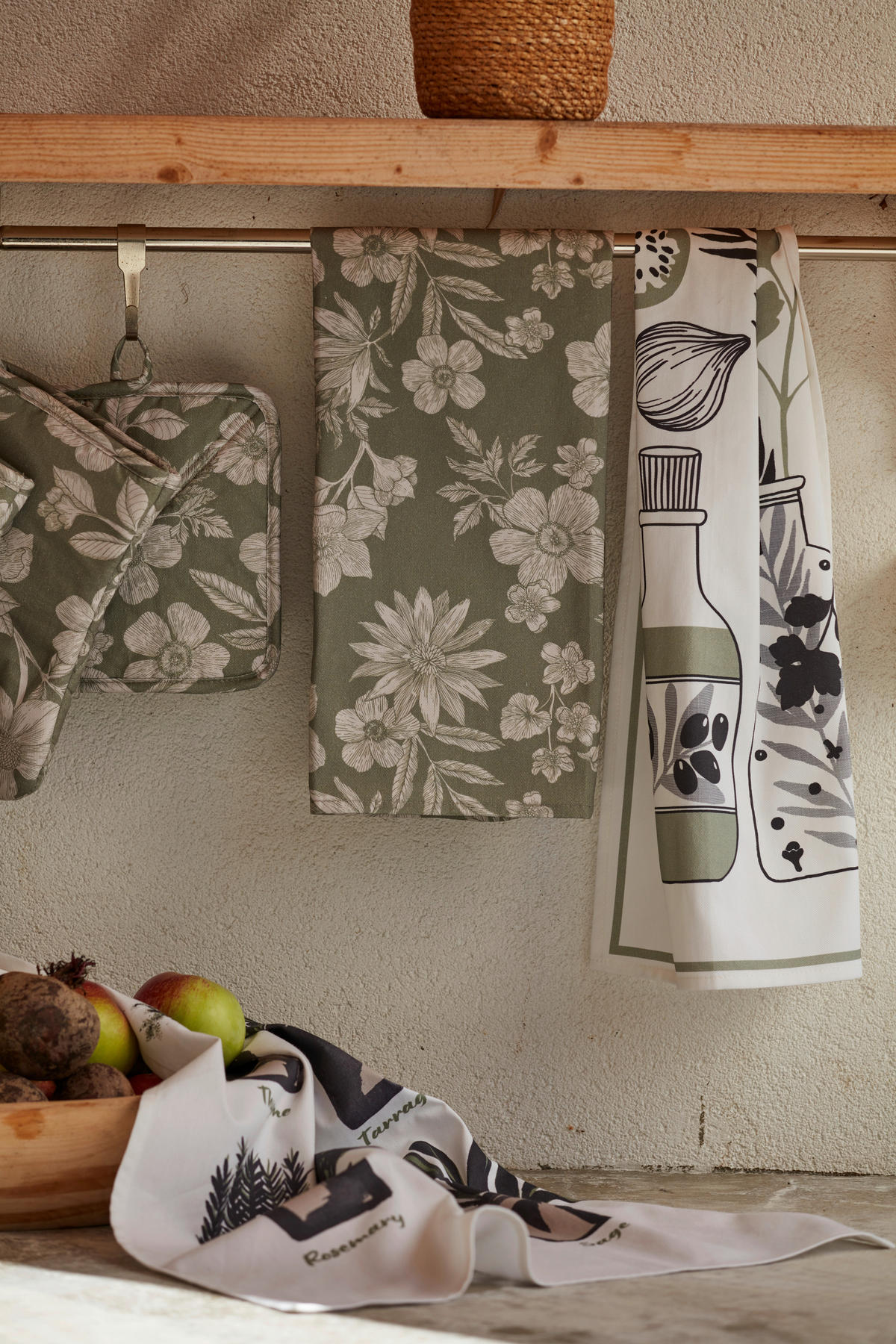 KÖKSHANDDUK sandfärgad, khaki  - sandfärgad/khaki, Basics, textil (50/70cm)