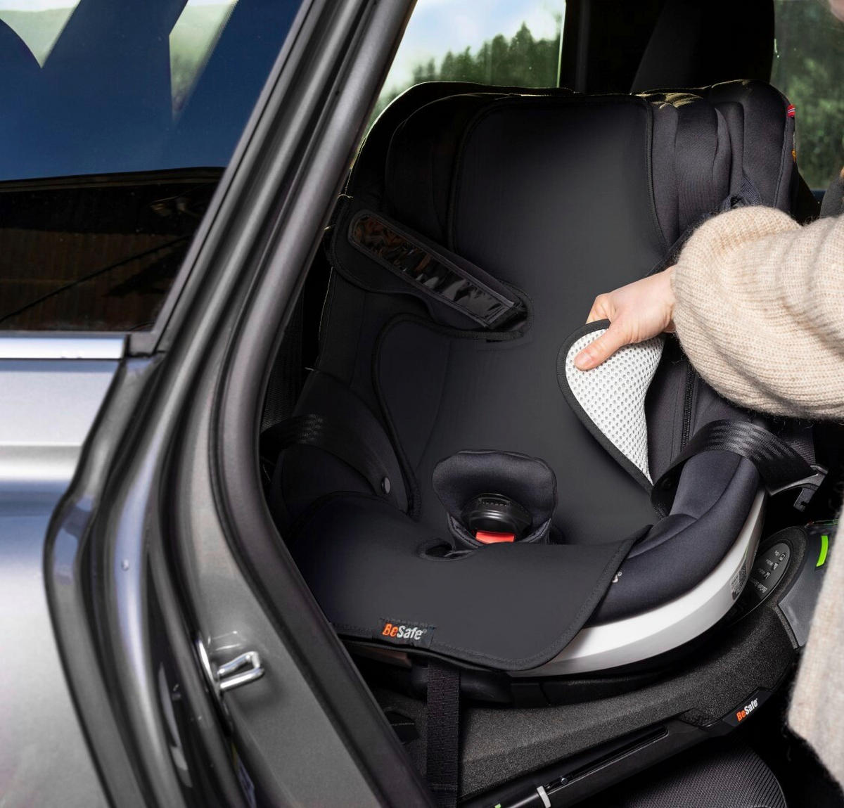 NAVLAKA ZA AUTOSJEDALICU  BeSafe   - tamno siva, Basics, tekstil (77cm)