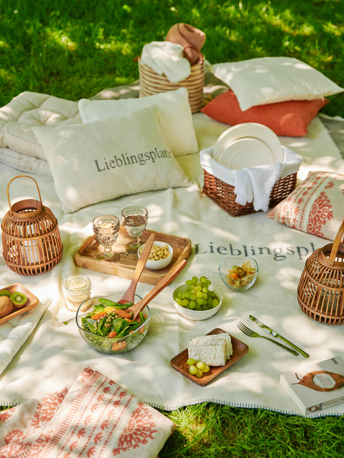 ZIERKISSEN  40/60 cm   - Weiß/Grau, Design, Textil (40/60cm) - David Fussenegger