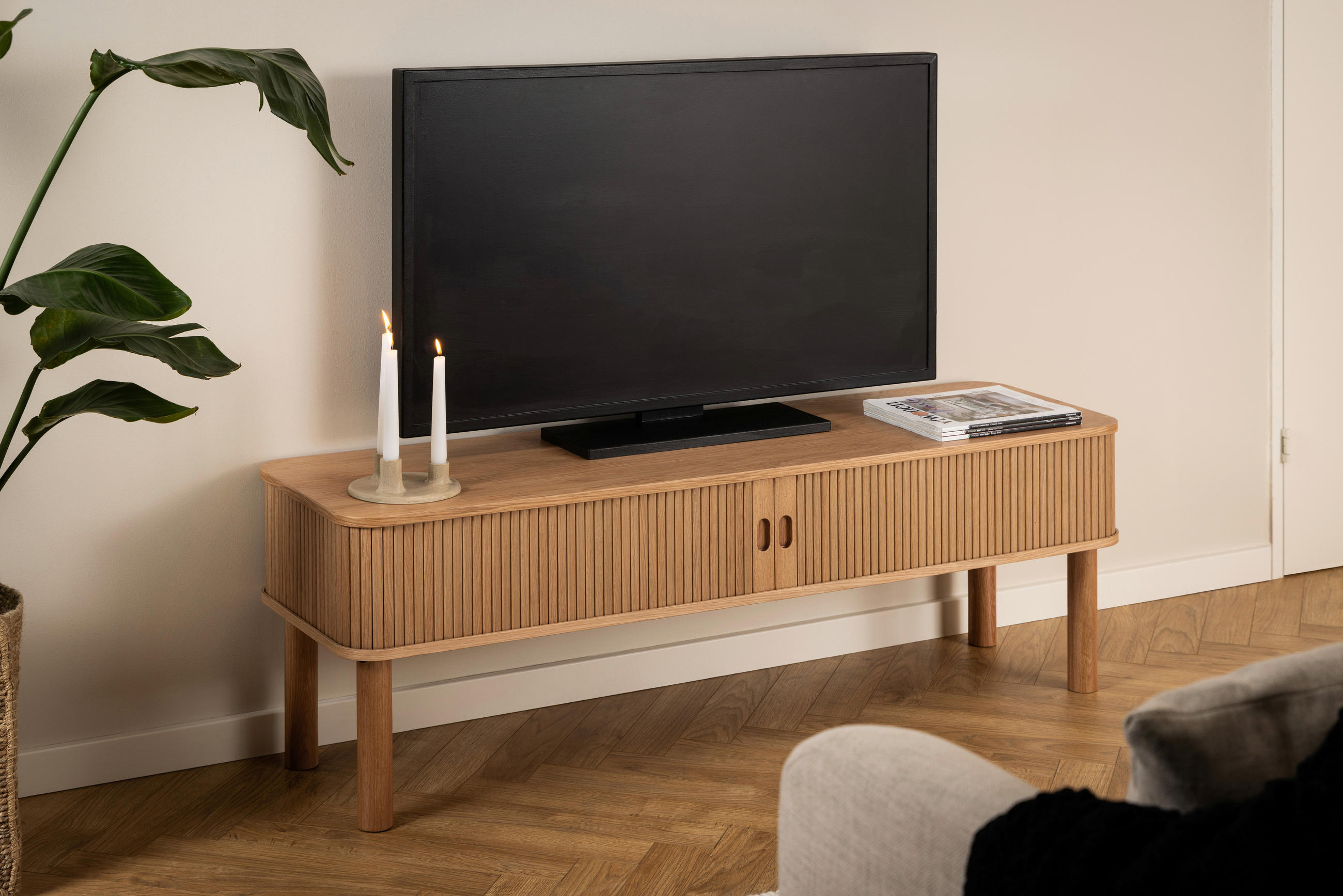 KOMODA POD TELEVIZI, barvy dubu, 140/45/40 cm - barvy dubu, Trend, kompozitní dřevo (140/45/40cm)